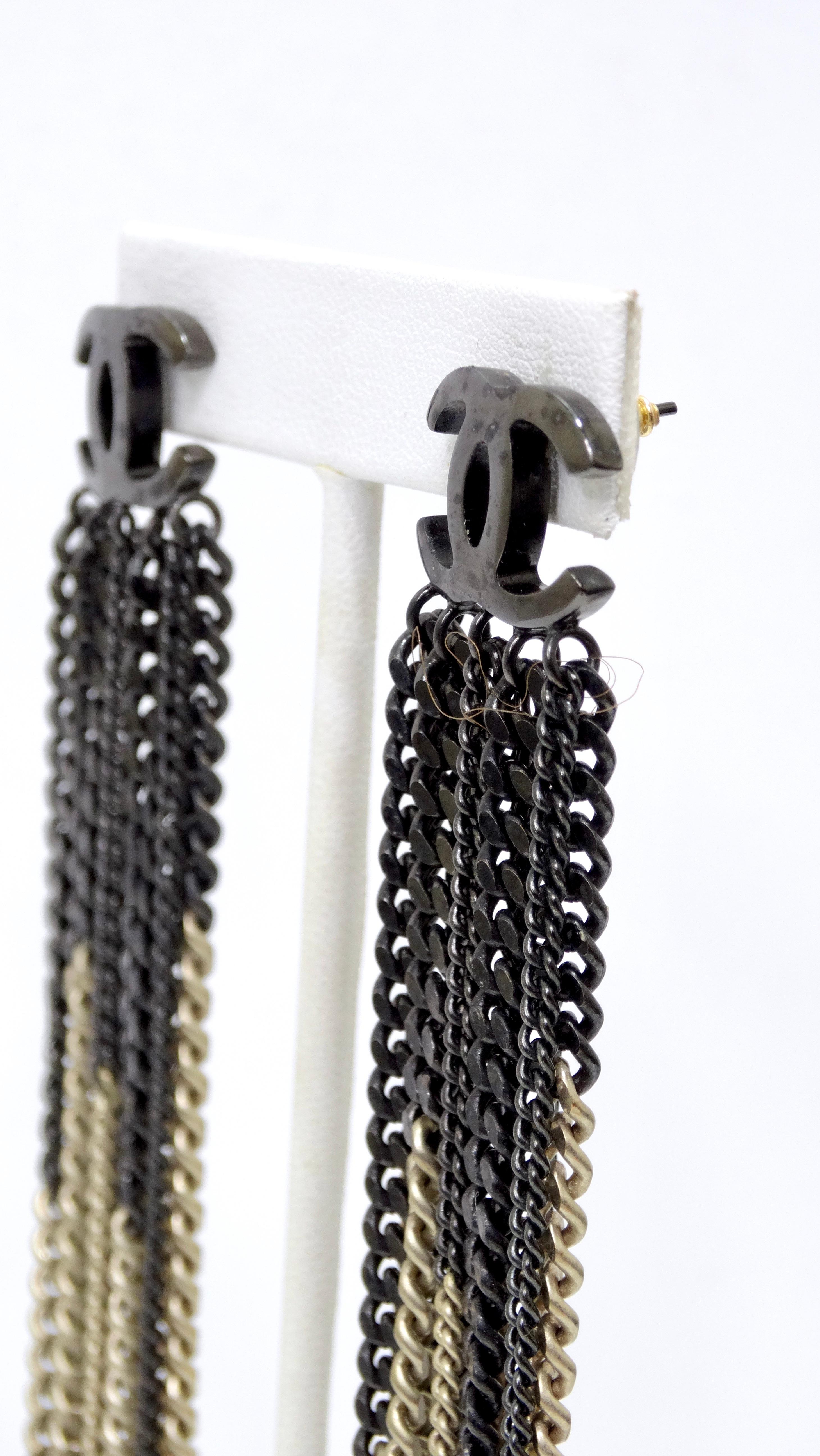 CHANEL Ombré Chain Fringe CC Earrings In Excellent Condition In Scottsdale, AZ