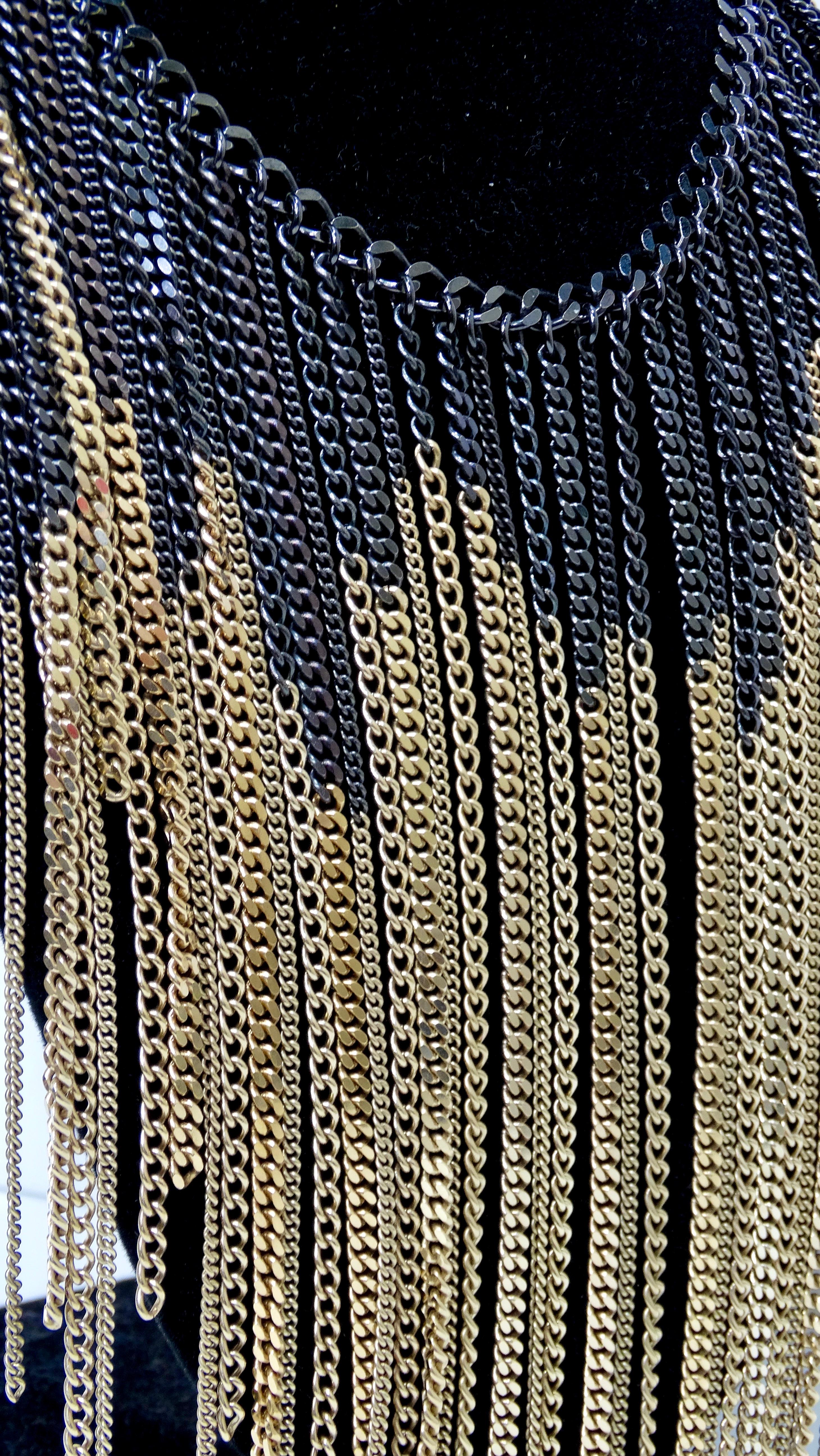 CHANEL Collier à franges en chaîne ombrée Excellent état - En vente à Scottsdale, AZ