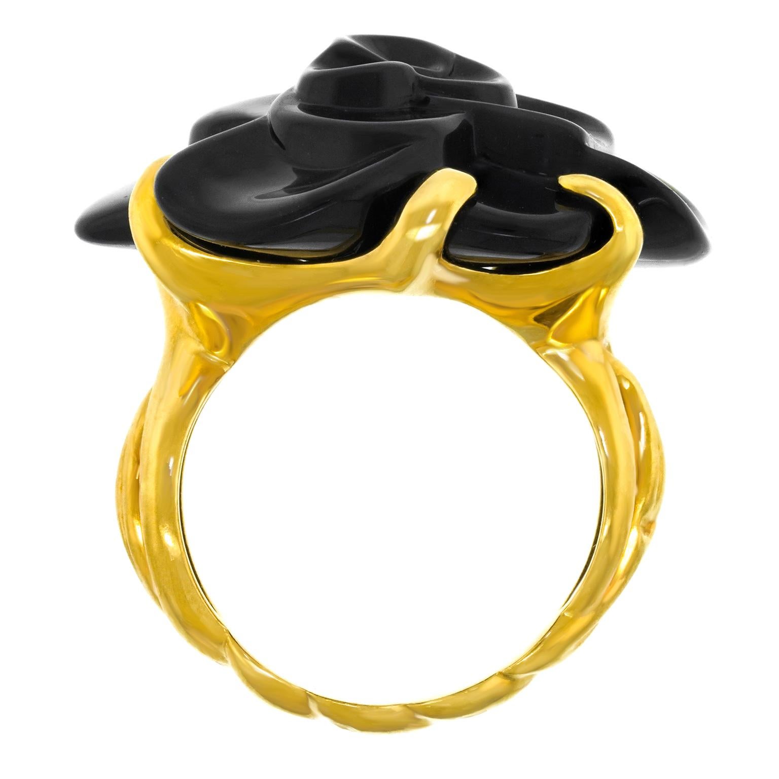 Chanel Onyx and Gold Camellia Ring 18k c2010 France For Sale 5