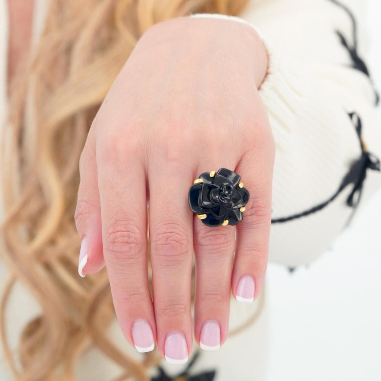 Sold at Auction: Chanel - 18k Gold - Camellia Black Onyx Flower Ring - Size  US 8