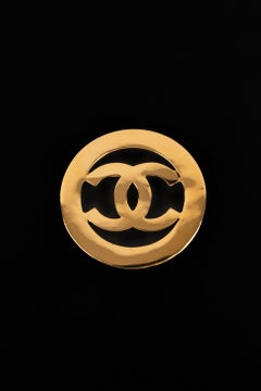Chanel Openwork Golden Metal Brooch, 1990s