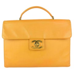 Chanel CC Logo Aktentasche mit Griff und Klappe aus orangefarbenem Kaviarleder 108c26