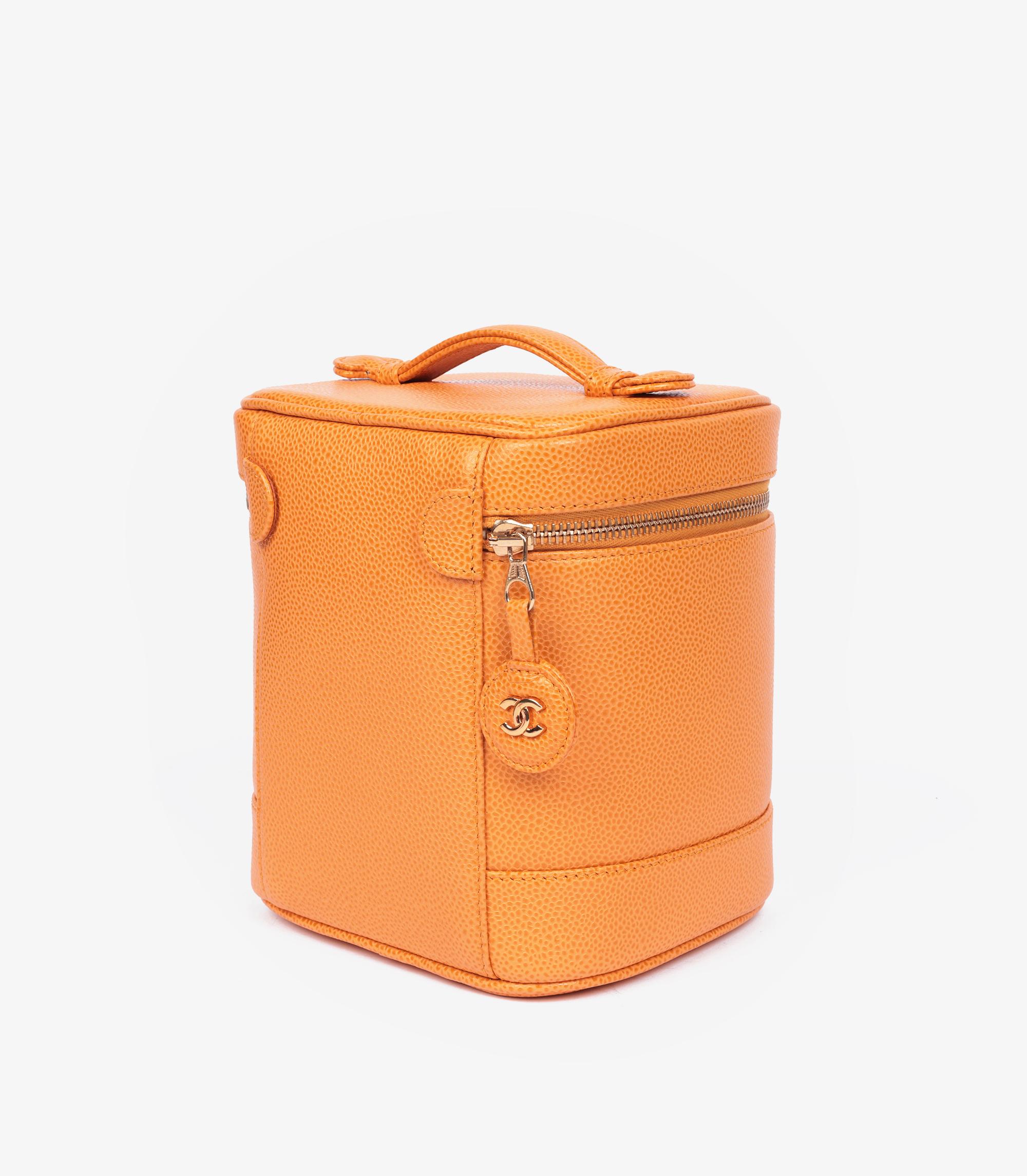 Chanel Orange Caviar Leather Vintage Timeless Vanity Case In Excellent Condition For Sale In Bishop's Stortford, Hertfordshire