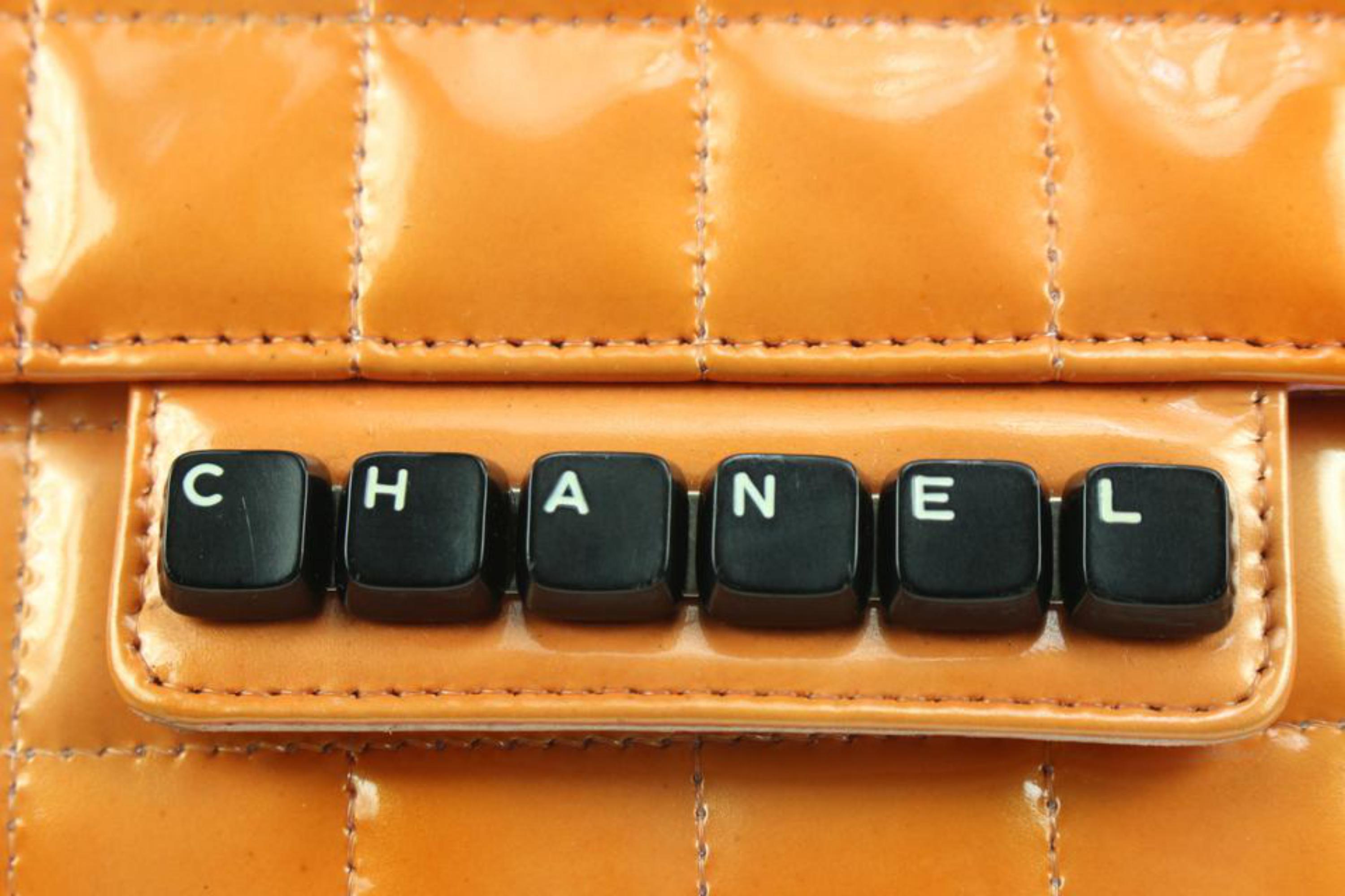 Chanel Orange Chocolate Bar Quilted Keyboard Chain Bag s210ck51 In Good Condition For Sale In Dix hills, NY
