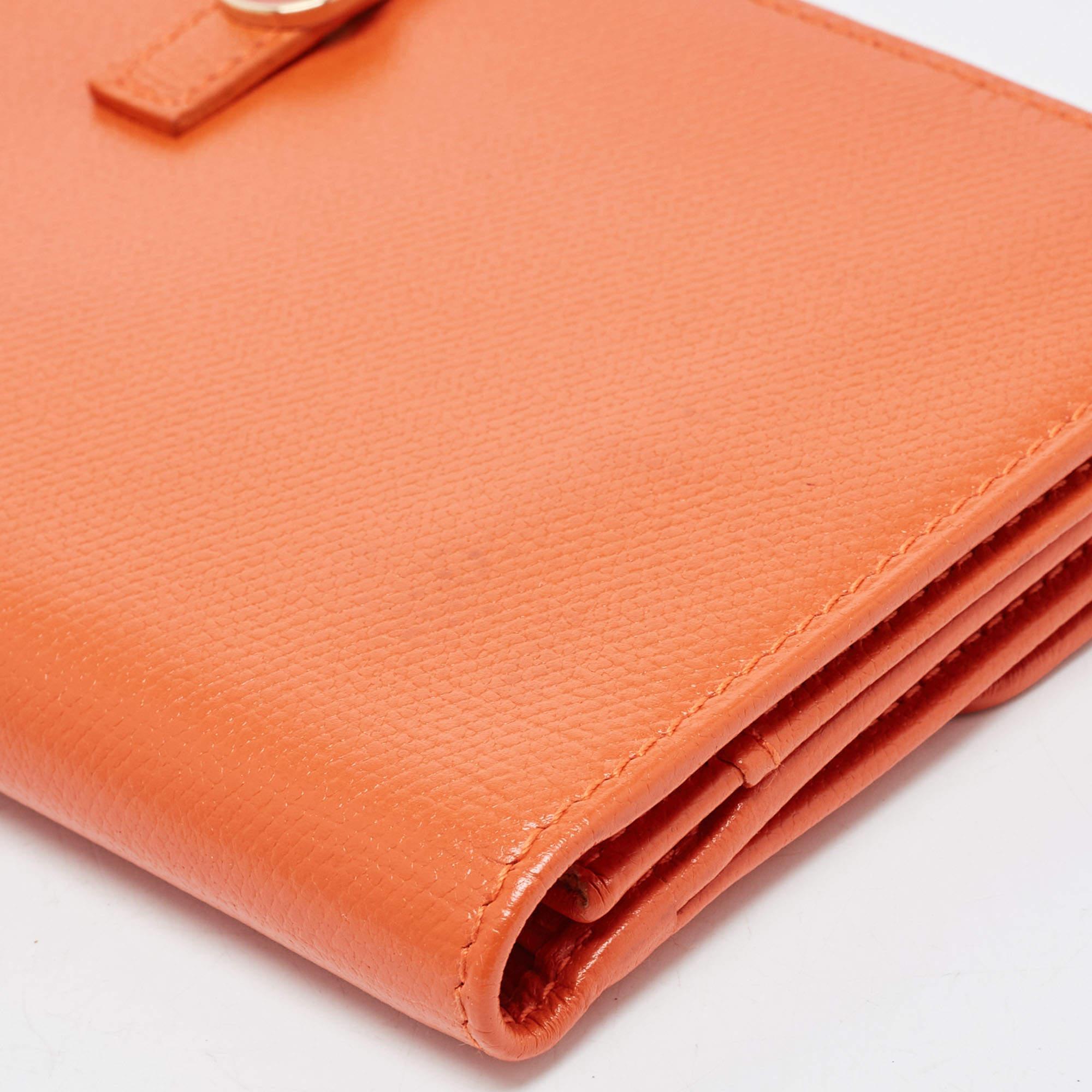 Chanel Orange Leder CC Portemonnaie mit Klappe Continental Wallet im Angebot 7