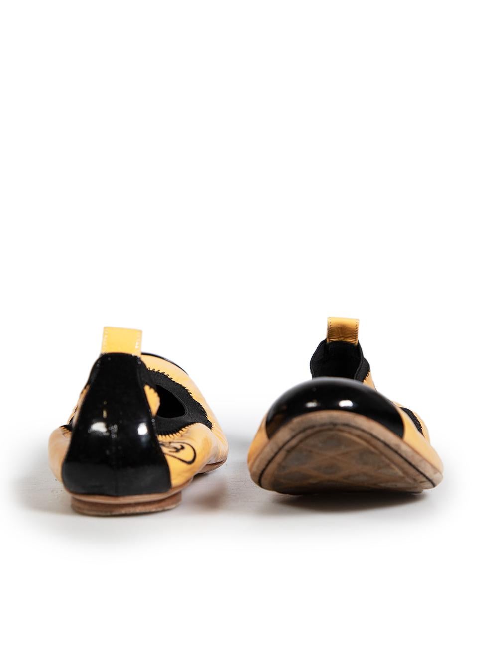 Chanel Orange Patent Leather Ballet Flats Size IT 38 In Good Condition In London, GB