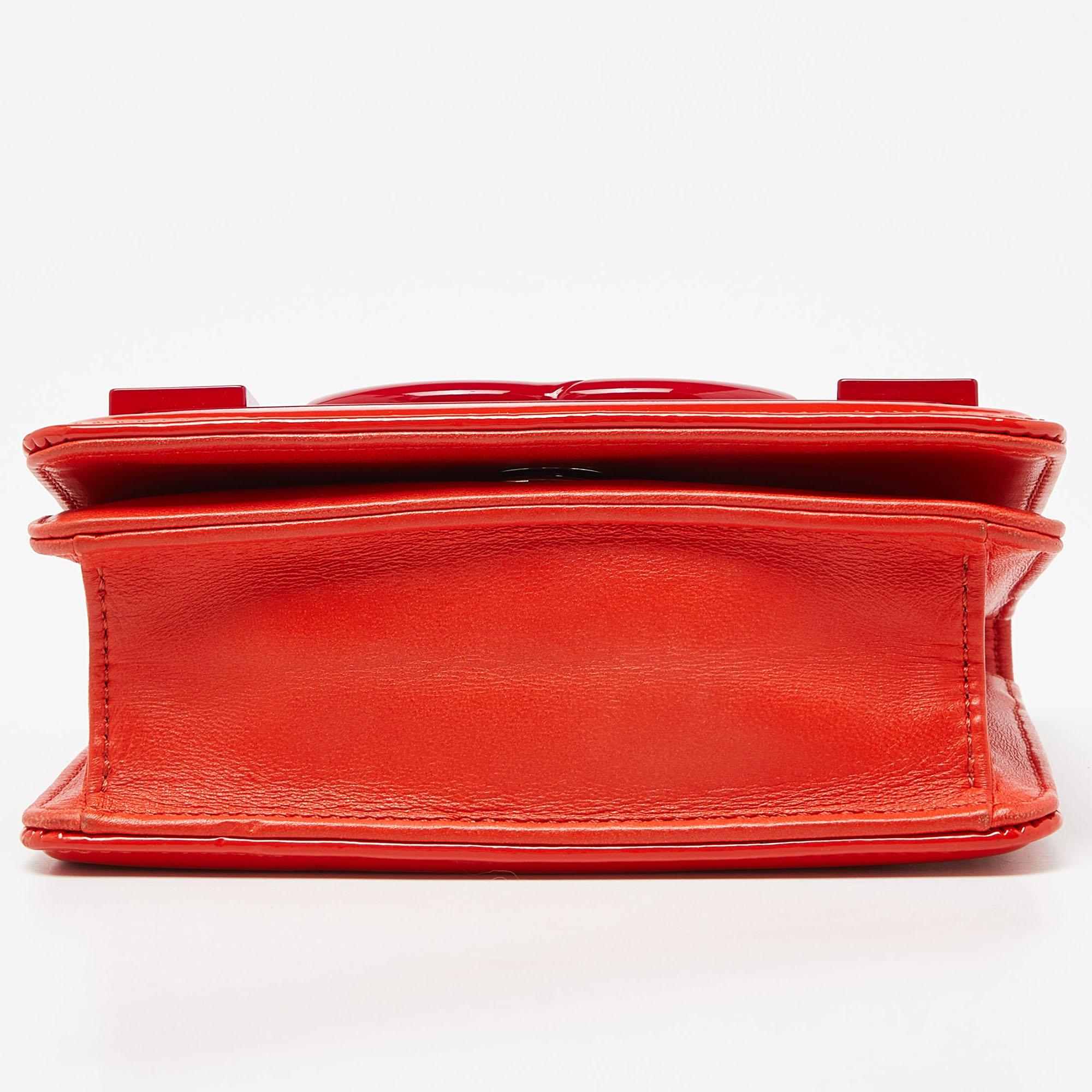Chanel Orange/Rote Boy Brick Tasche aus Plexiglas im Angebot 3