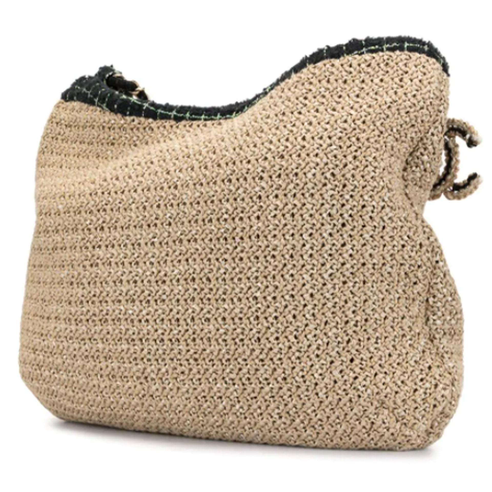 Chanel 2009 Organic Raffia Camelia Limited Edition Tote Beige Rope Shoulder Bag en vente 1