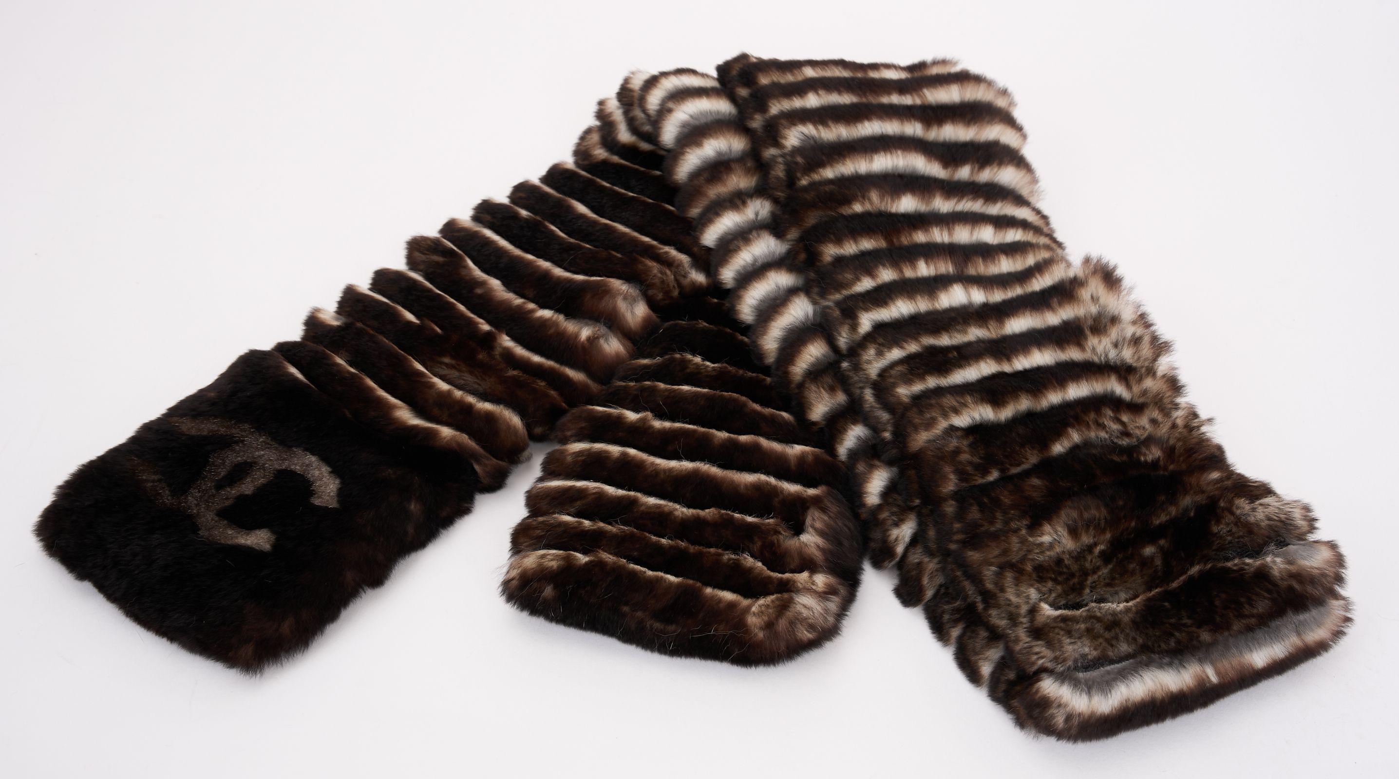 Black Chanel Orylag Fur Brown Logo Scarf For Sale