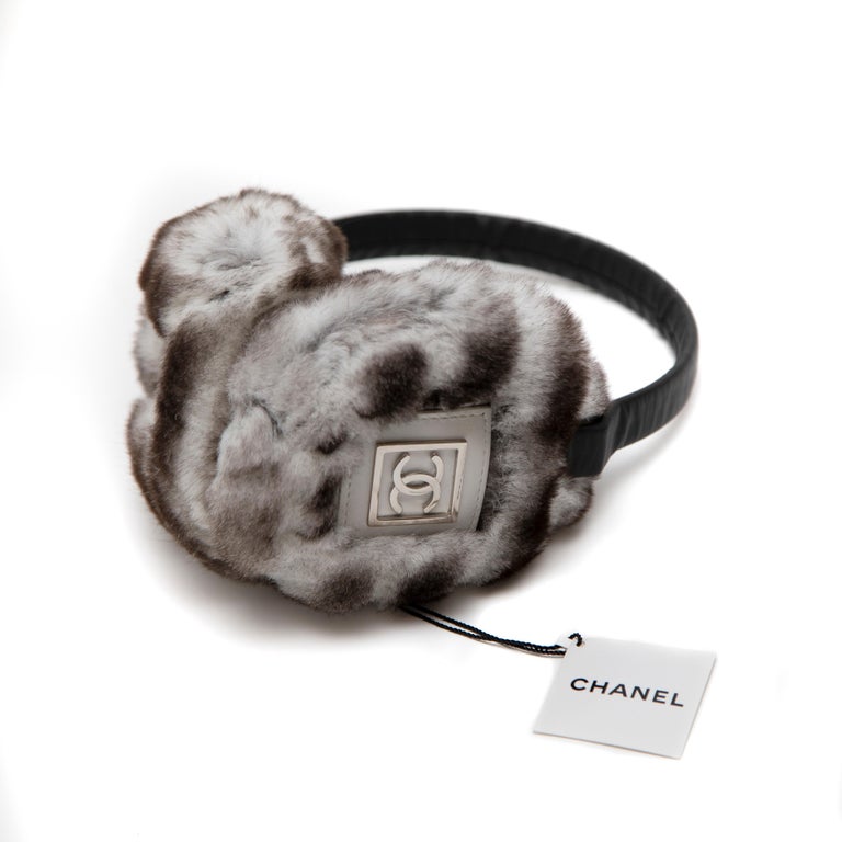 Chanel Couture Black Orylag Fur Red Gray & White Tweed Earmuffs CHANEL | Accessories | Chanel Couture Black Orylag Fur Red  main image 2