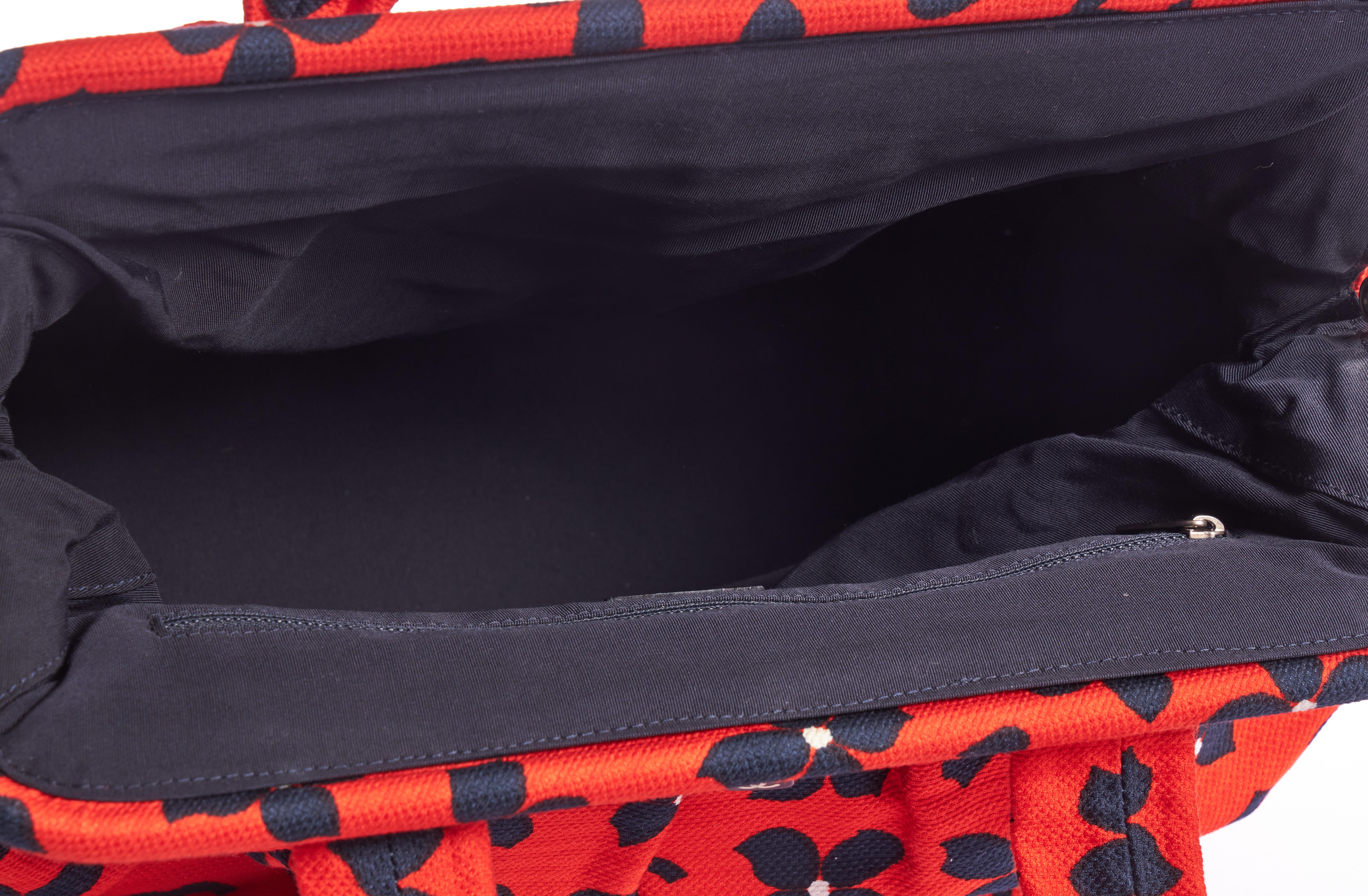 Chanel Oversize Clover Fabric Snap Bag 2