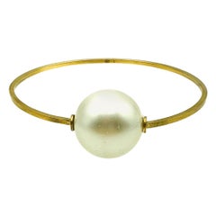 Striking CHANEL Oversize Whole Pearl ORBIT Bangle 2013 Collection