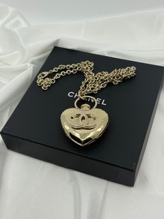 CHANEL Oversized Gold CC Logo Heart Locket Pendant Necklace