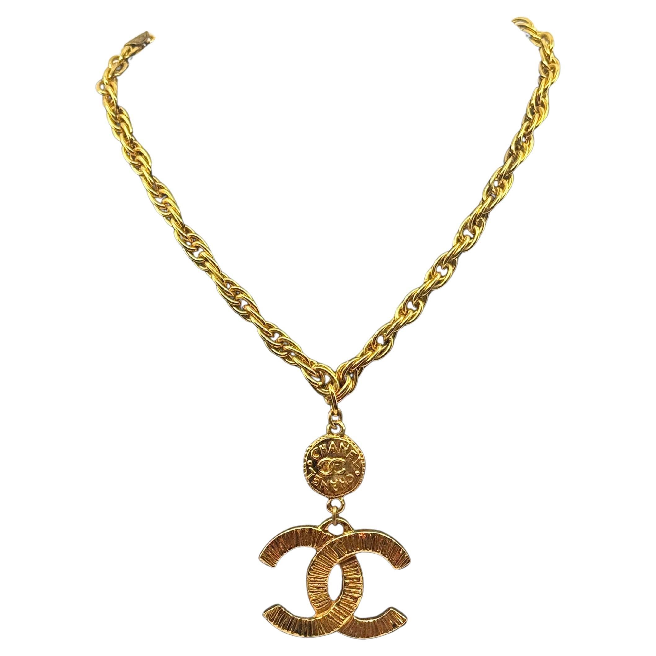 CHANEL Oversized Gold Textured CC Coin Vintage Pendant Necklace For Sale