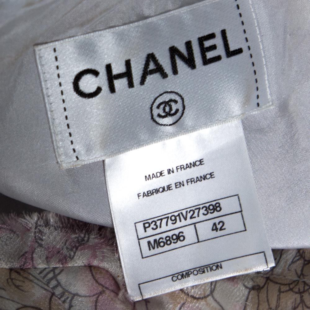 Chanel Pale Grey Floral Print Silk Sleeveless Dress L In Good Condition In Dubai, Al Qouz 2