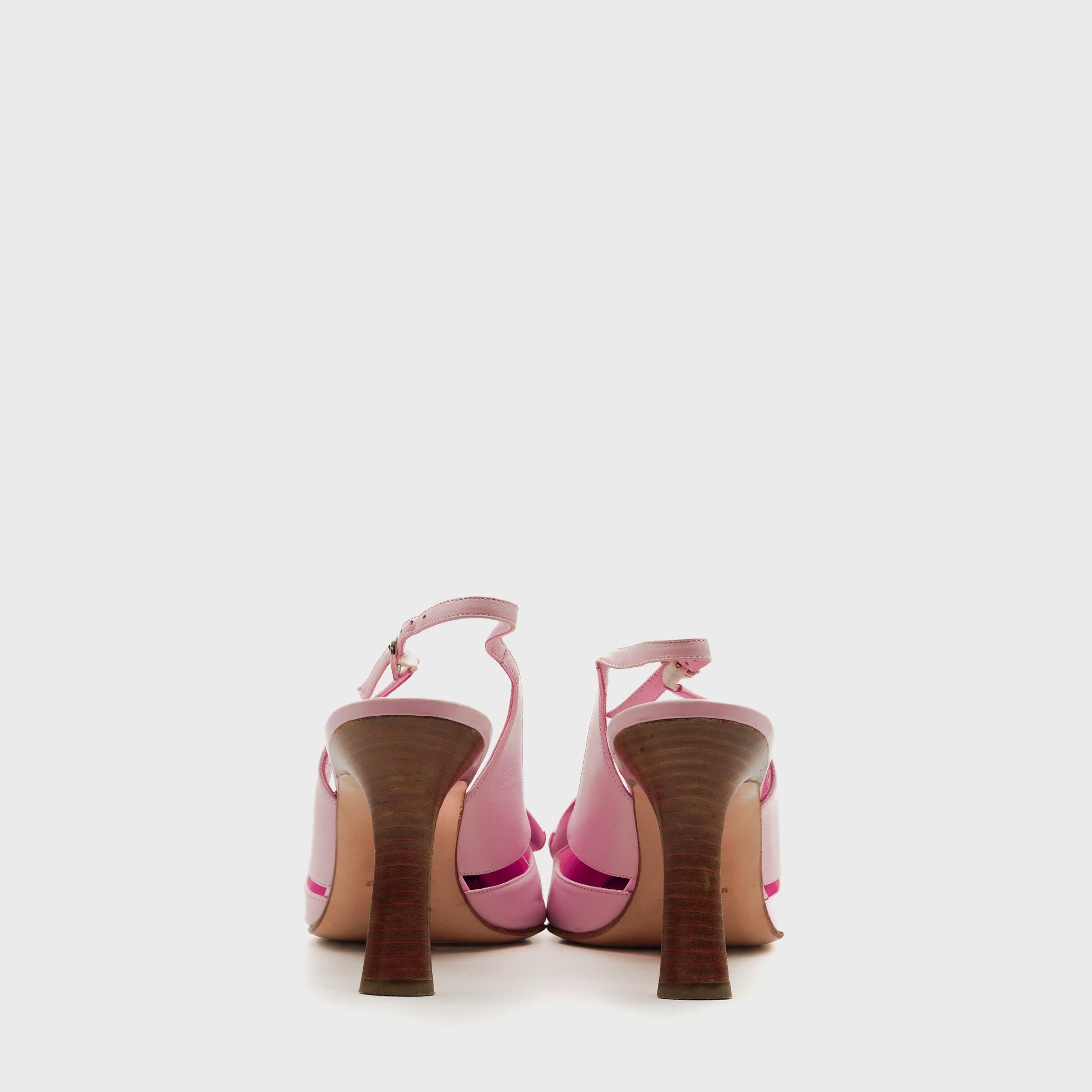 Chanel Blassrosa Schleife Slingback Heels von Karl Lagerfeld, CIRCA 1990s im Zustand „Hervorragend“ im Angebot in Paris, FR