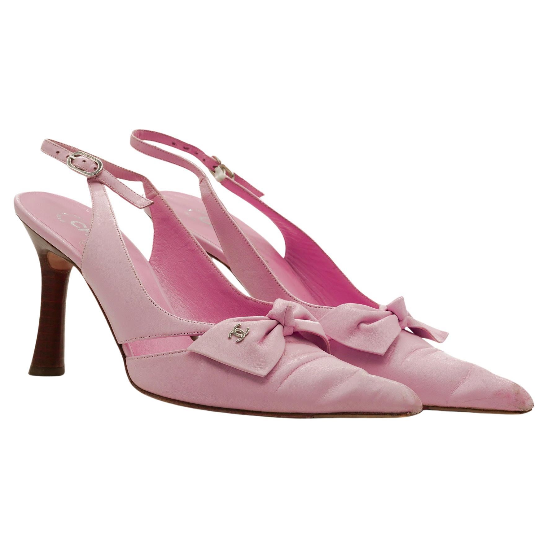 Chanel Blassrosa Schleife Slingback Heels von Karl Lagerfeld, CIRCA 1990s