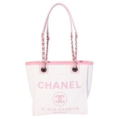 Chanel Mini Deauville Tote aus blassrosa Segeltuch