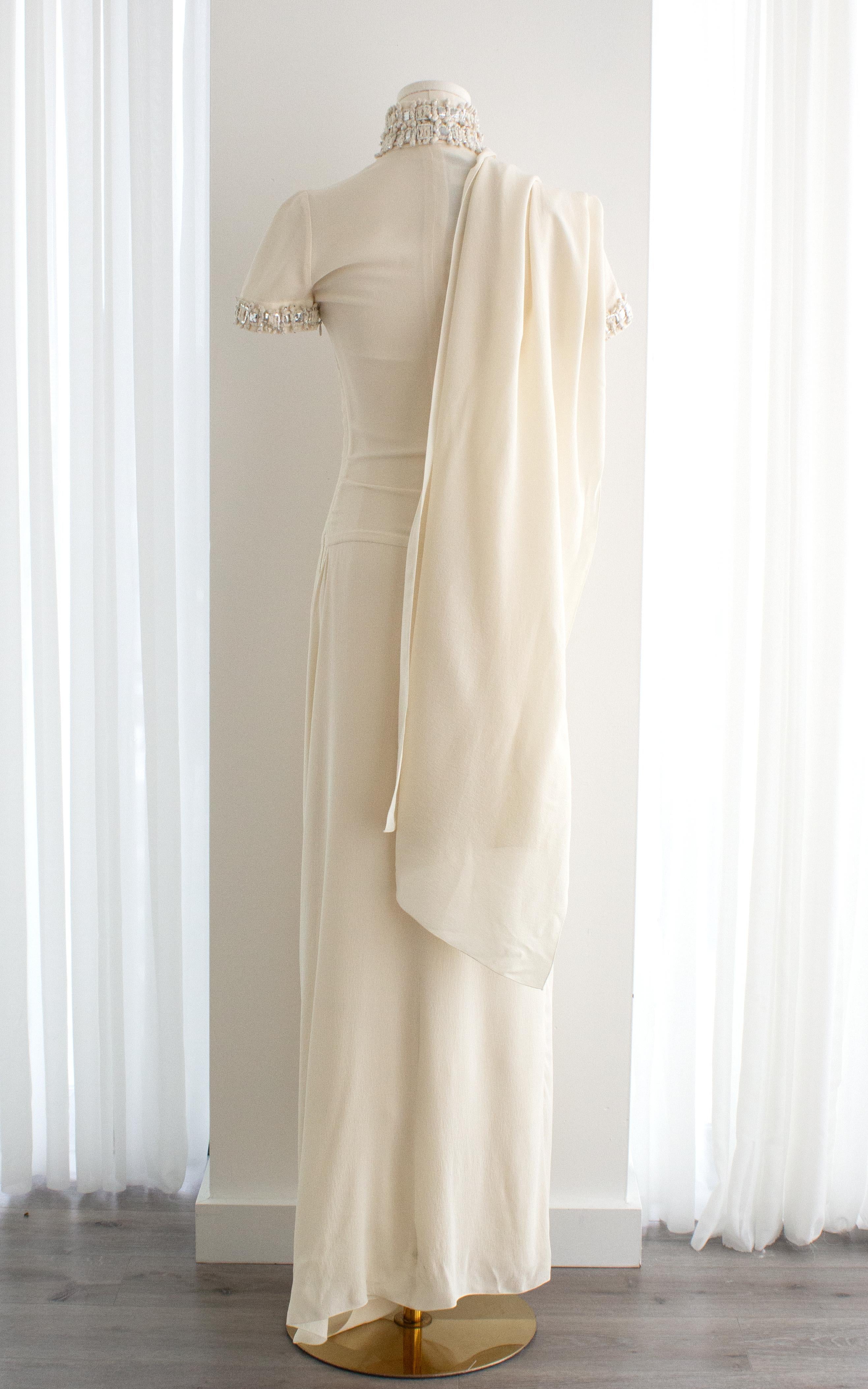 Women's Chanel Paris-Bombay 2012 Bride White Silver Embellished 12A Silk Gown