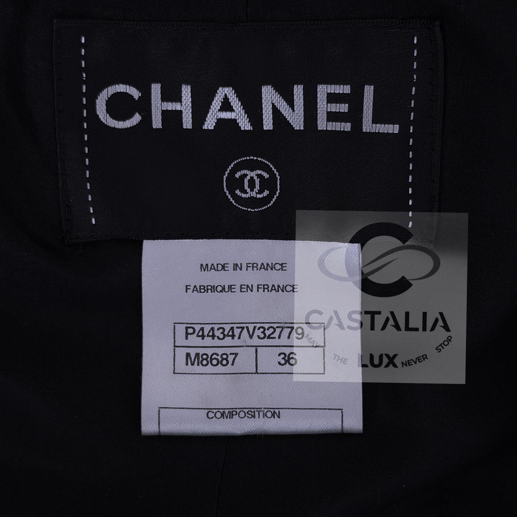 Chanel Parigi / Bombay  Giacca in tweed con nastro nero 36 FR in vendita 11