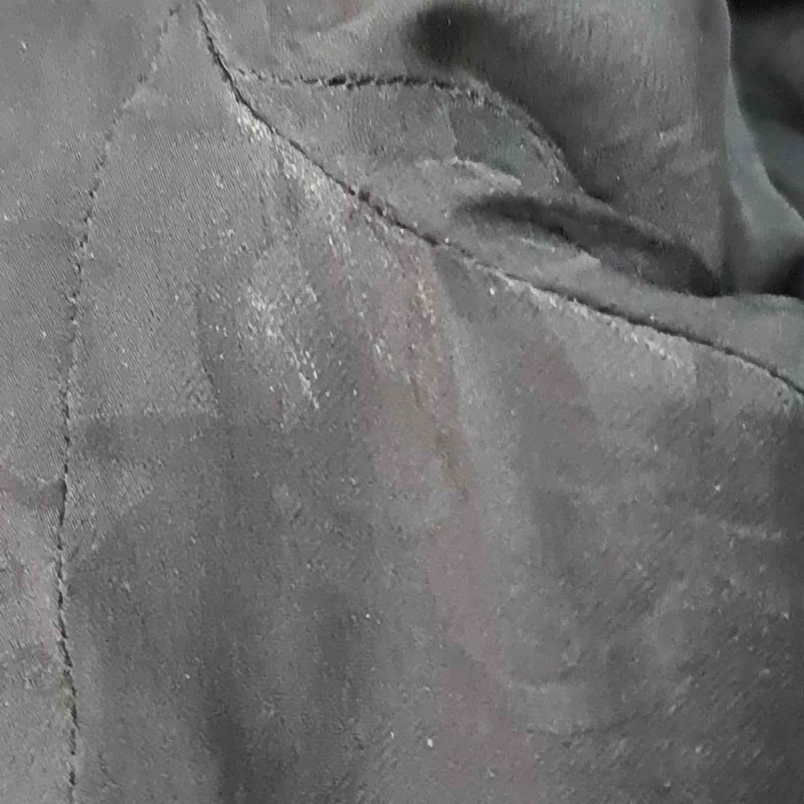 Chanel París-Bombay Chaqueta de tweed negro, botones Gripoix Sz.38 en venta 3