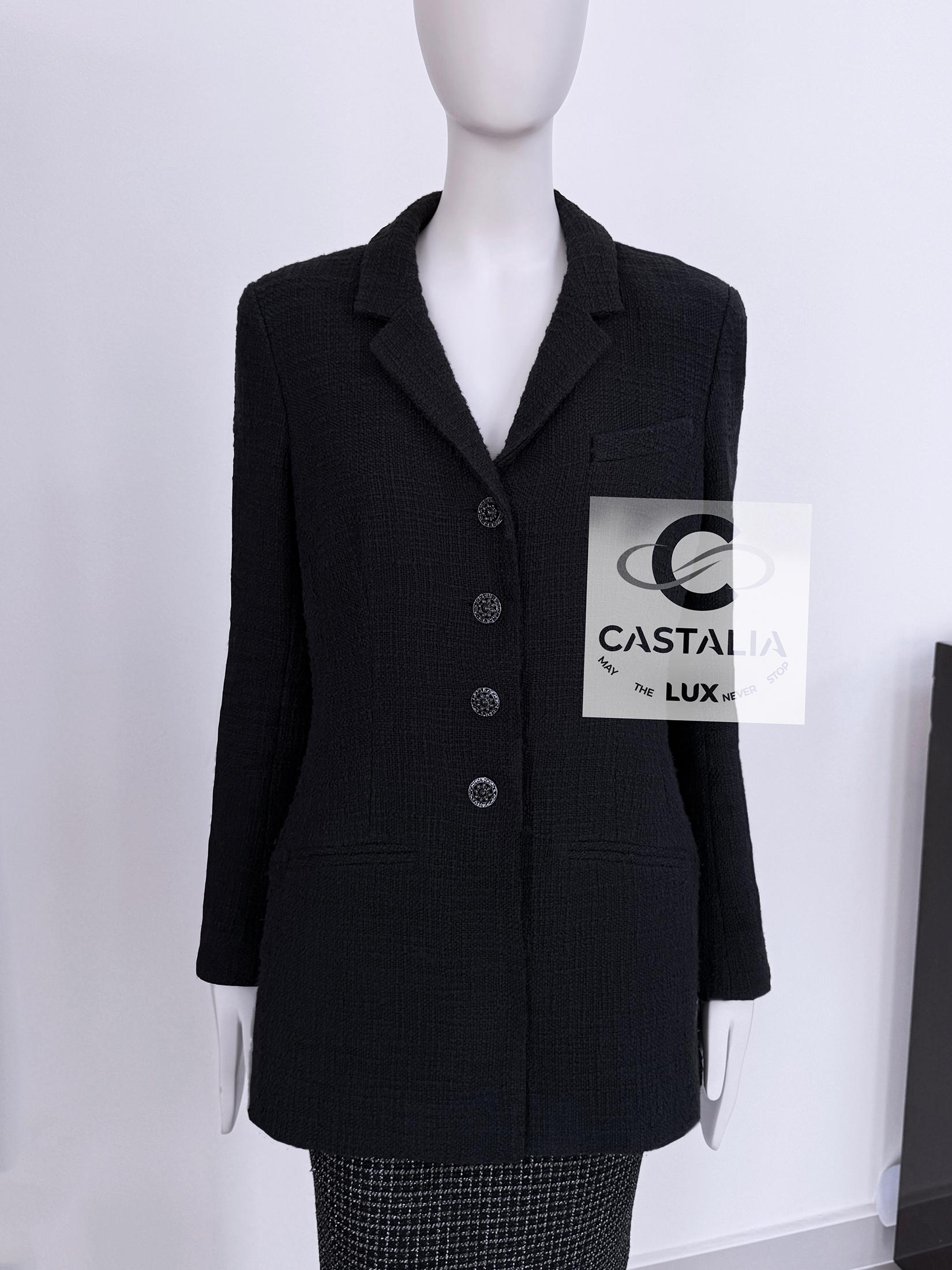 Chanel Paris / Bombay CC Gripoix Buttons Black Tweed Jacket 42 FR For Sale 2