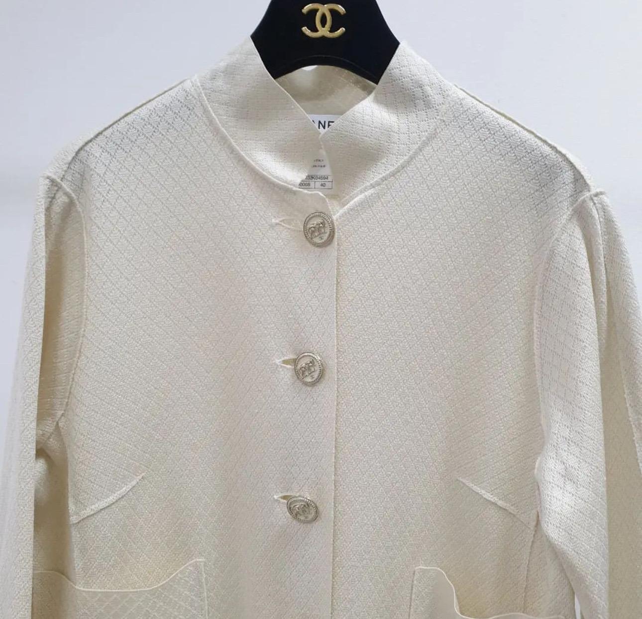 Chanel Paris Bombay Elfenbeinfarbene Strickjacke Jacke aus Strick  im Angebot 4