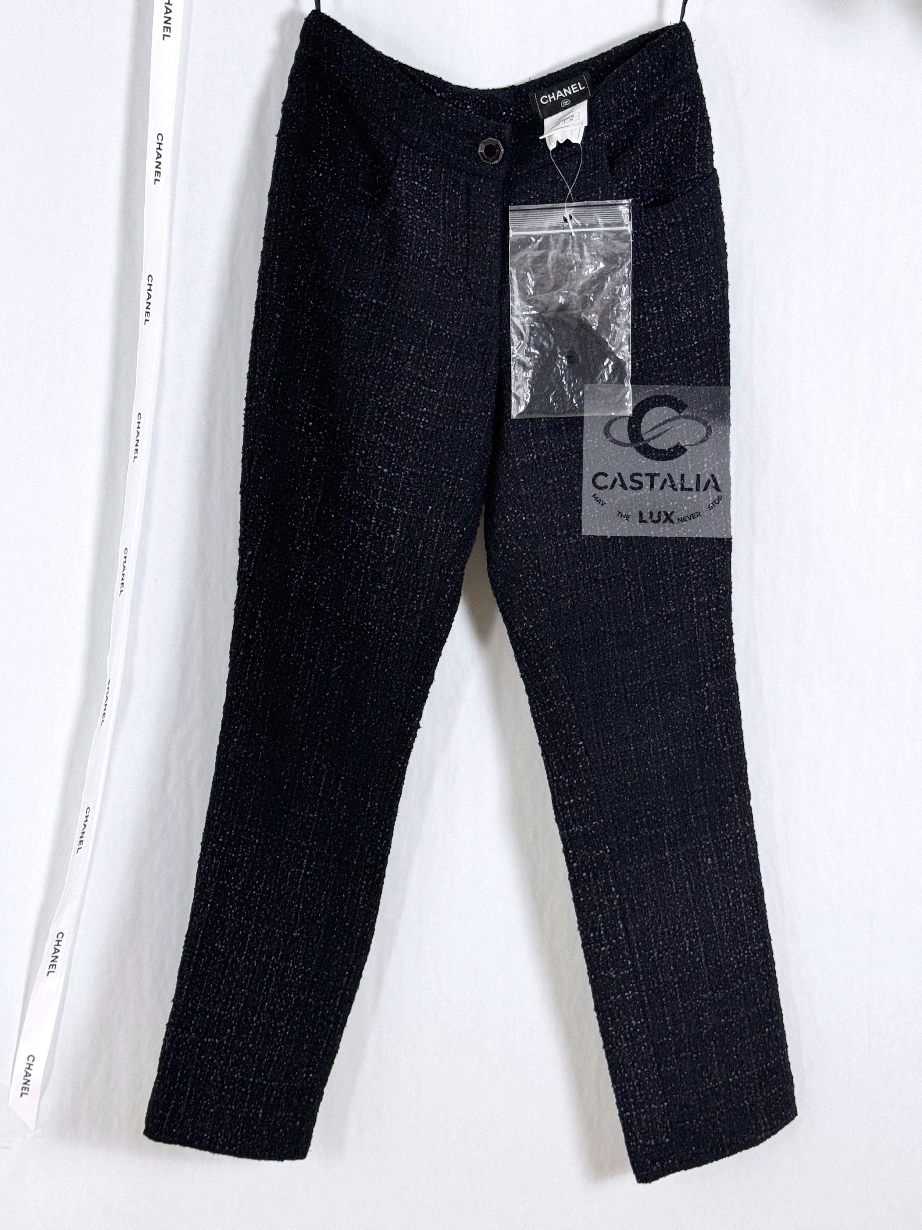 CHANEL París / Bombay Pantalones de tweed de pasarela 36 FR en Nuevo estado para la venta en Dubai, AE