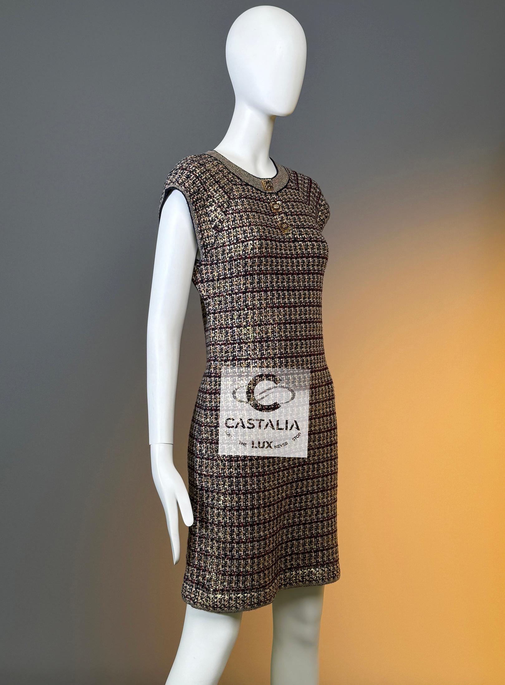 Chanel Paris / Byzance CC Gripoix Buttons Palatial Dress 36 FR For Sale 8