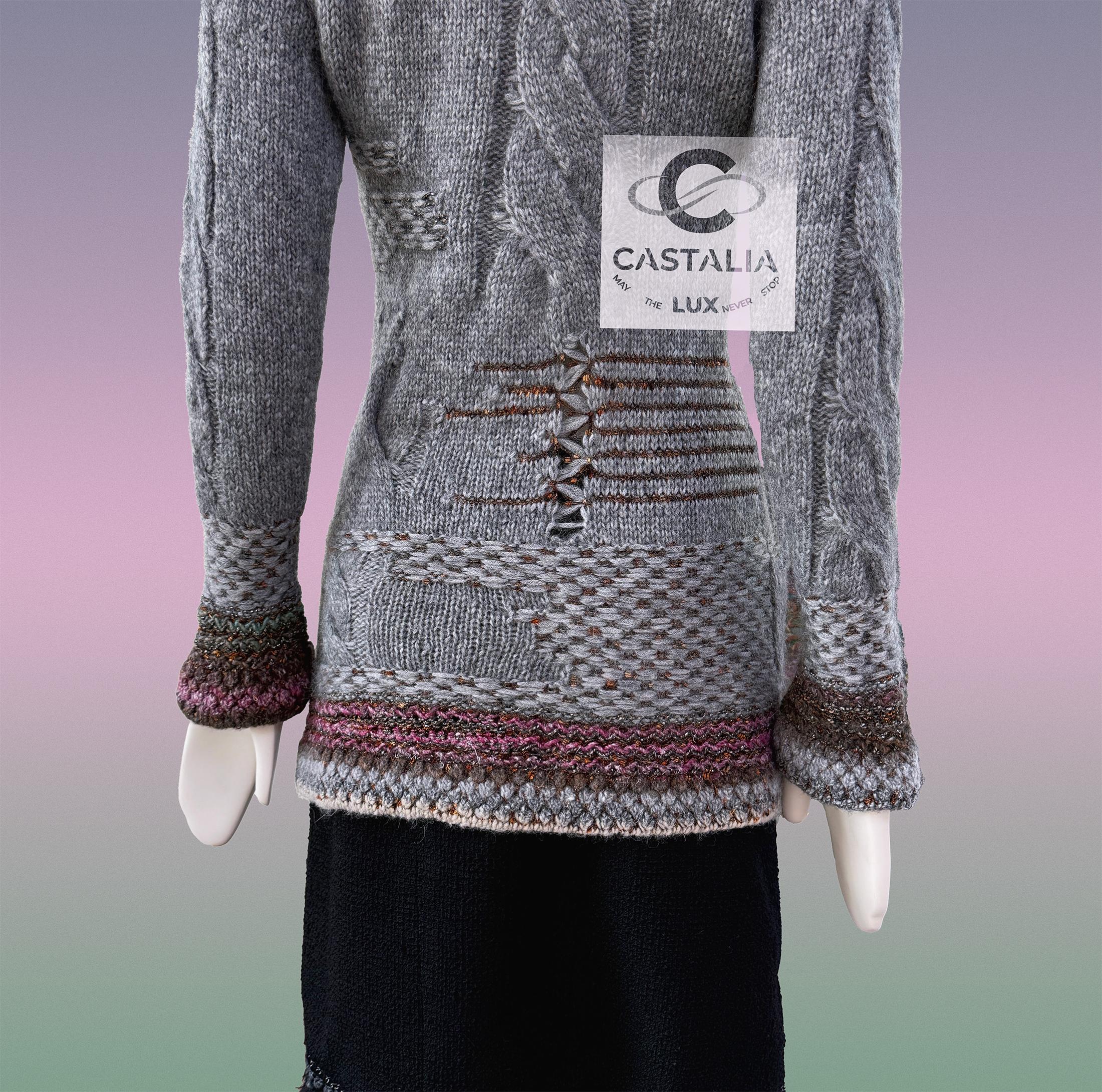 Chanel Paris / Artefatto da collezione Byzance Maglia 36 FR in vendita 8