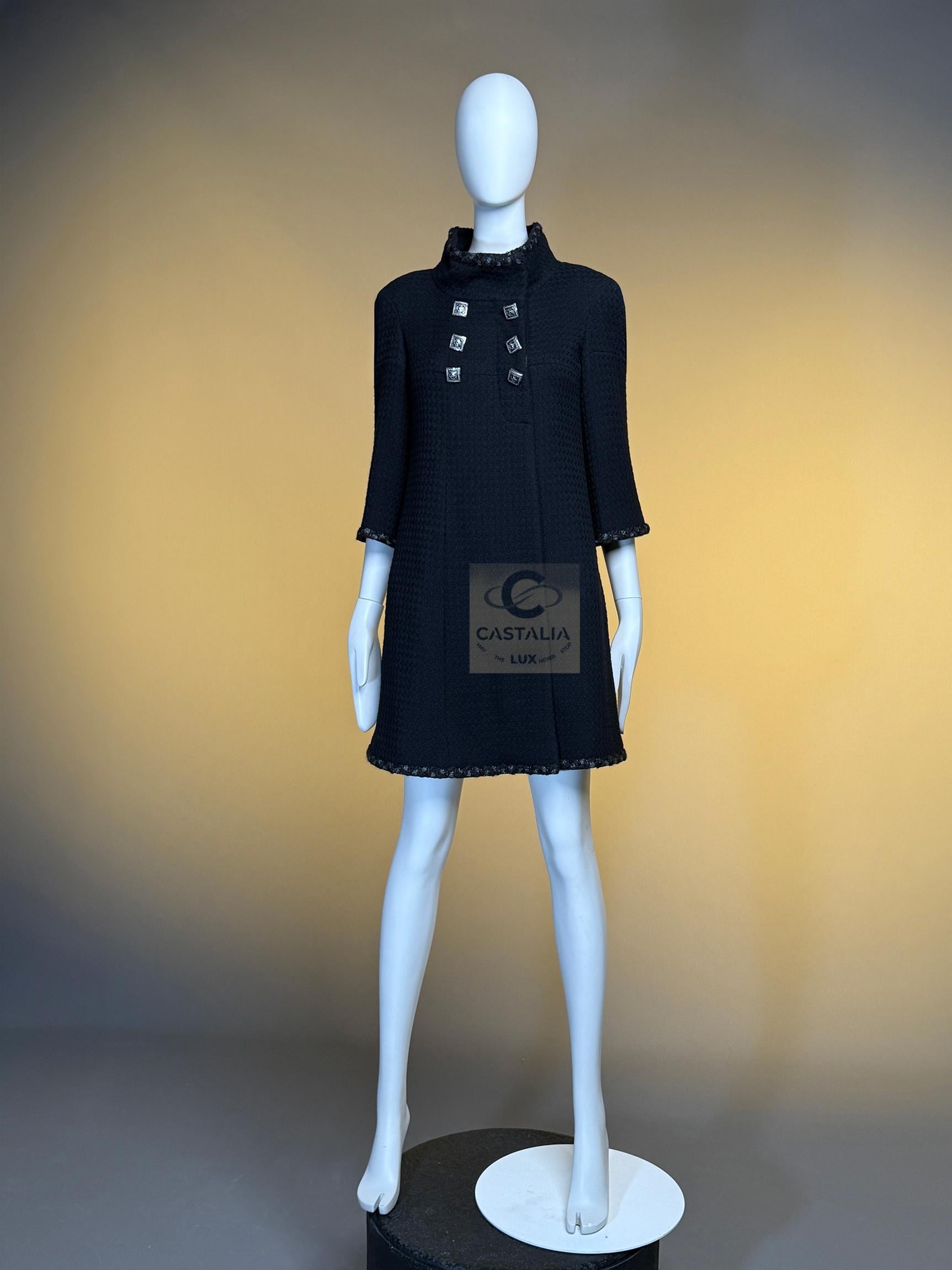 CHANEL Paris / Byzance Legendary Black Tweed Coat 38 FR For Sale 9