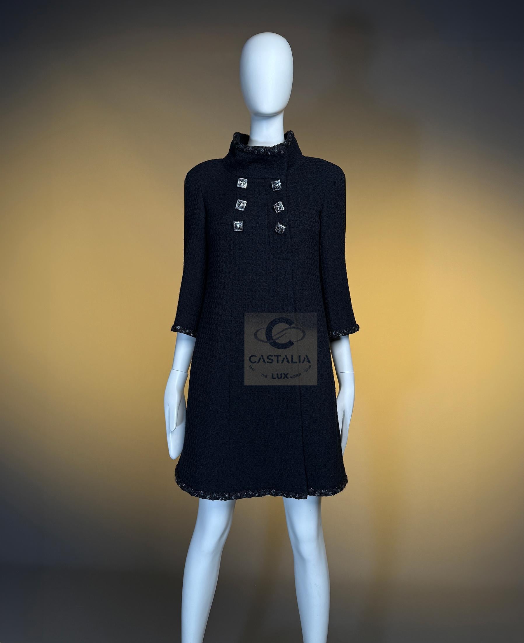 CHANEL Paris / Byzance Legendary Black Tweed Coat 38 FR For Sale 10