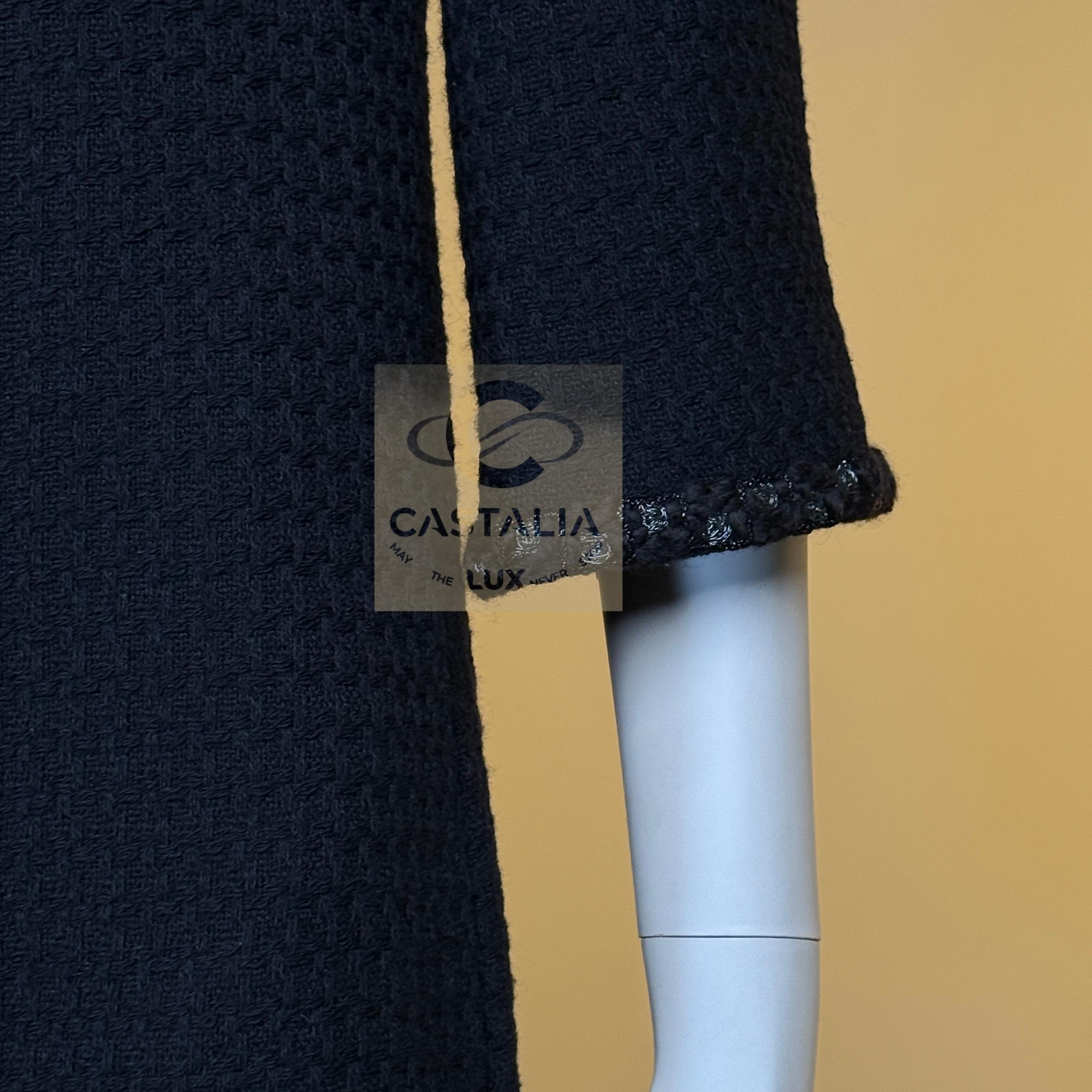 CHANEL Paris / Byzance Legendary Black Tweed Coat 38 FR For Sale 11