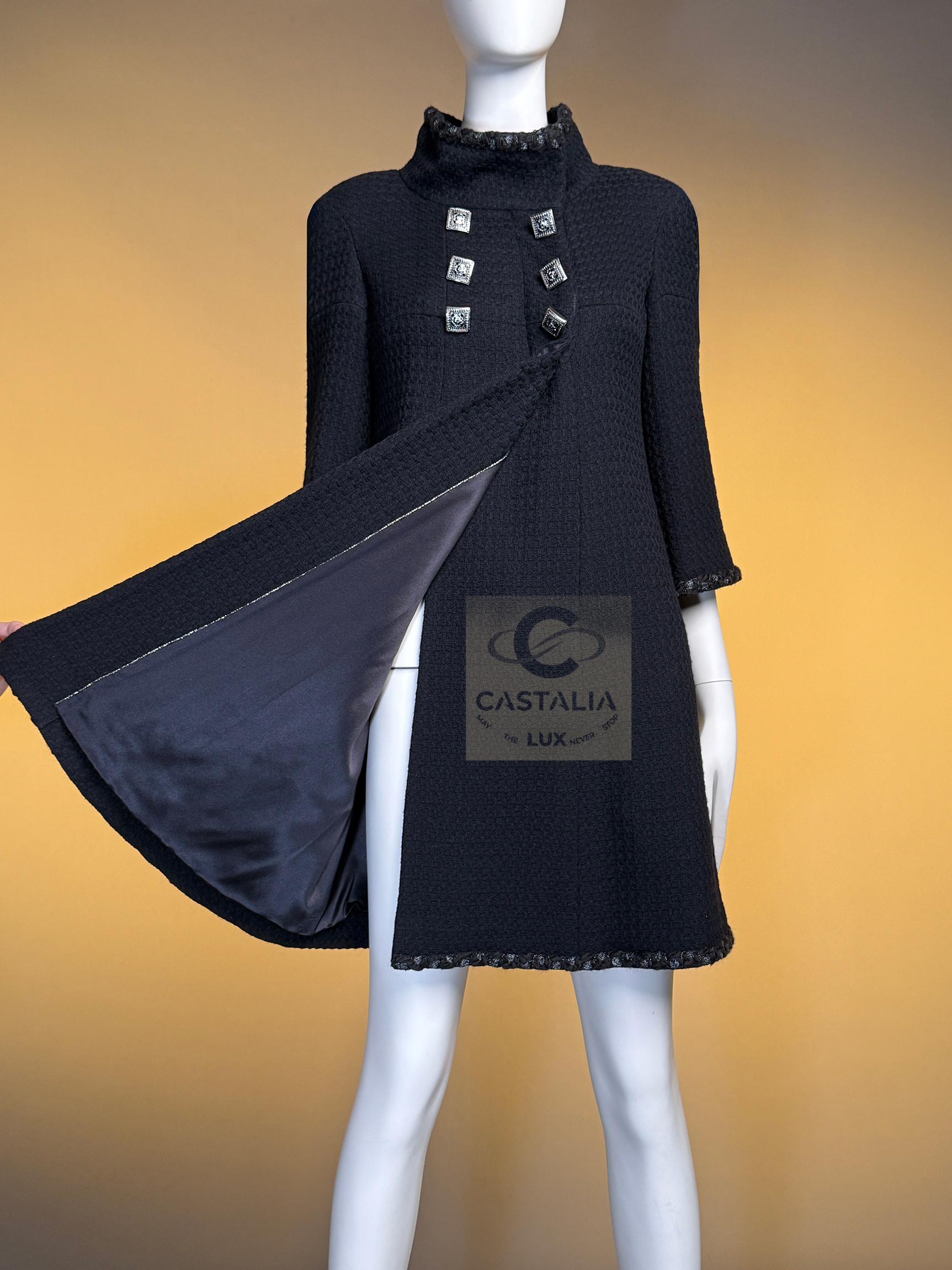 CHANEL Paris / Byzance Legendary Black Tweed Coat 38 FR For Sale 14