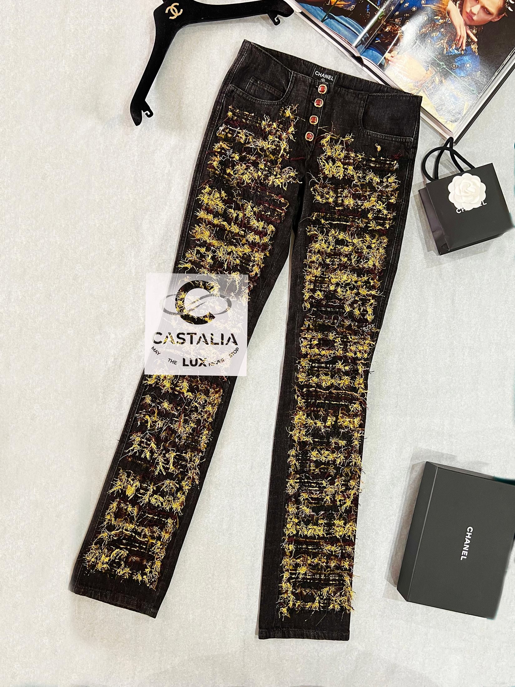 Women's or Men's Chanel Paris / Byzance Tweed Accent Runway Jeans 40 FR For Sale