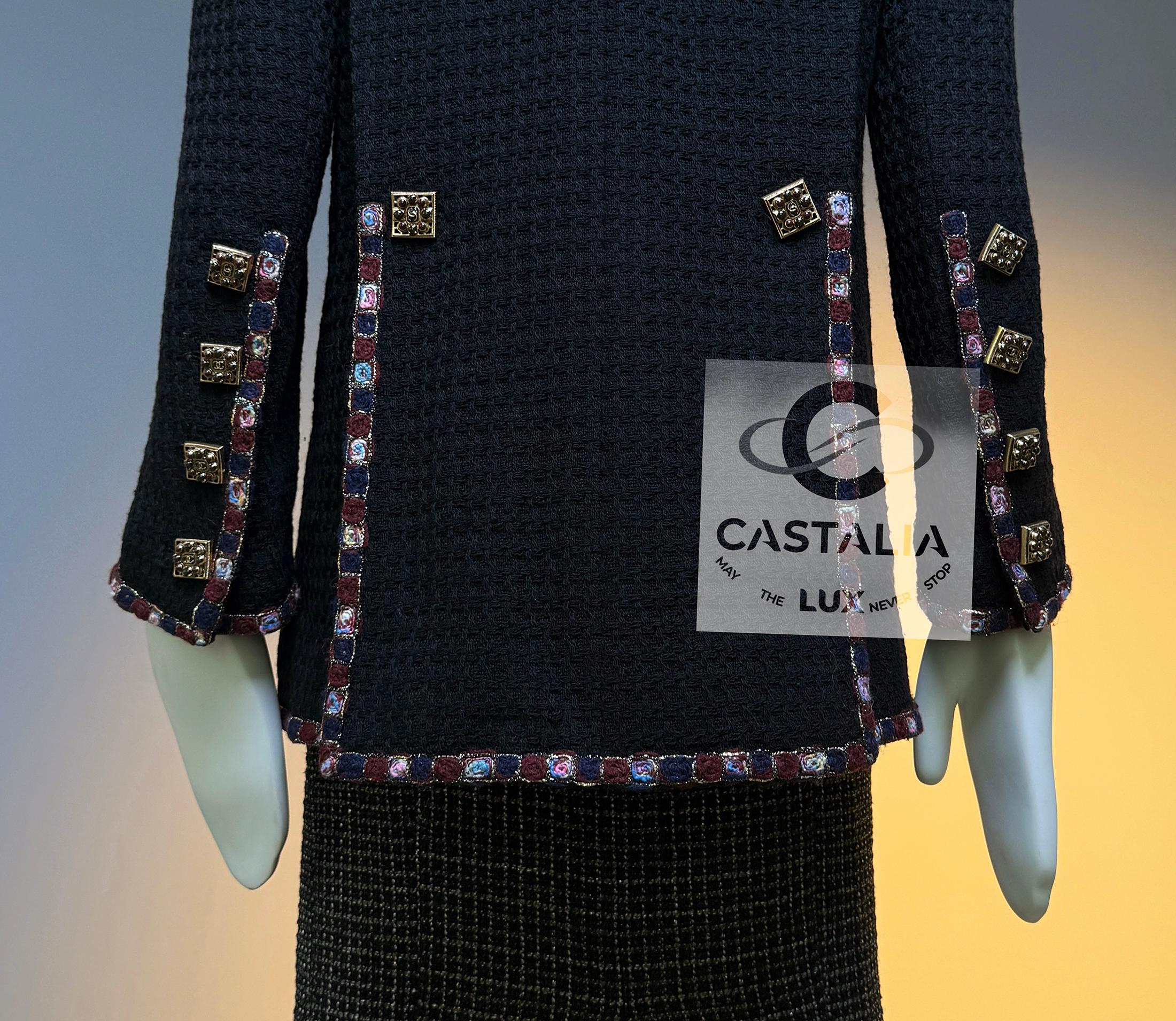 Chanel Paris / Byzance Tweed Jacket with Mosaic Trim and Jewel Buttons 42 FR For Sale 12