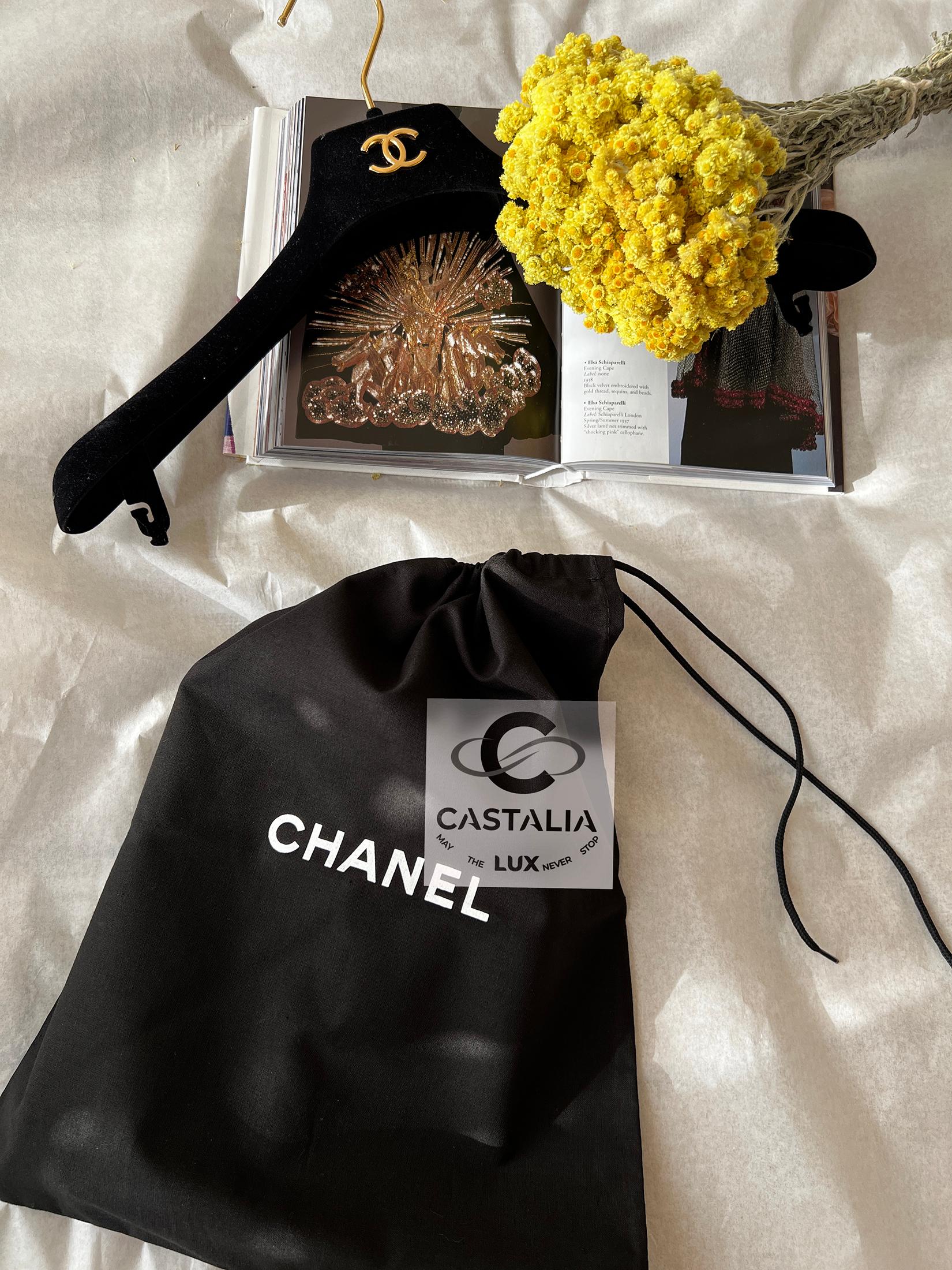 Women's or Men's Chanel Paris / Cosmopolite Rare CC Dare To Disturb Flap Bag For Sale