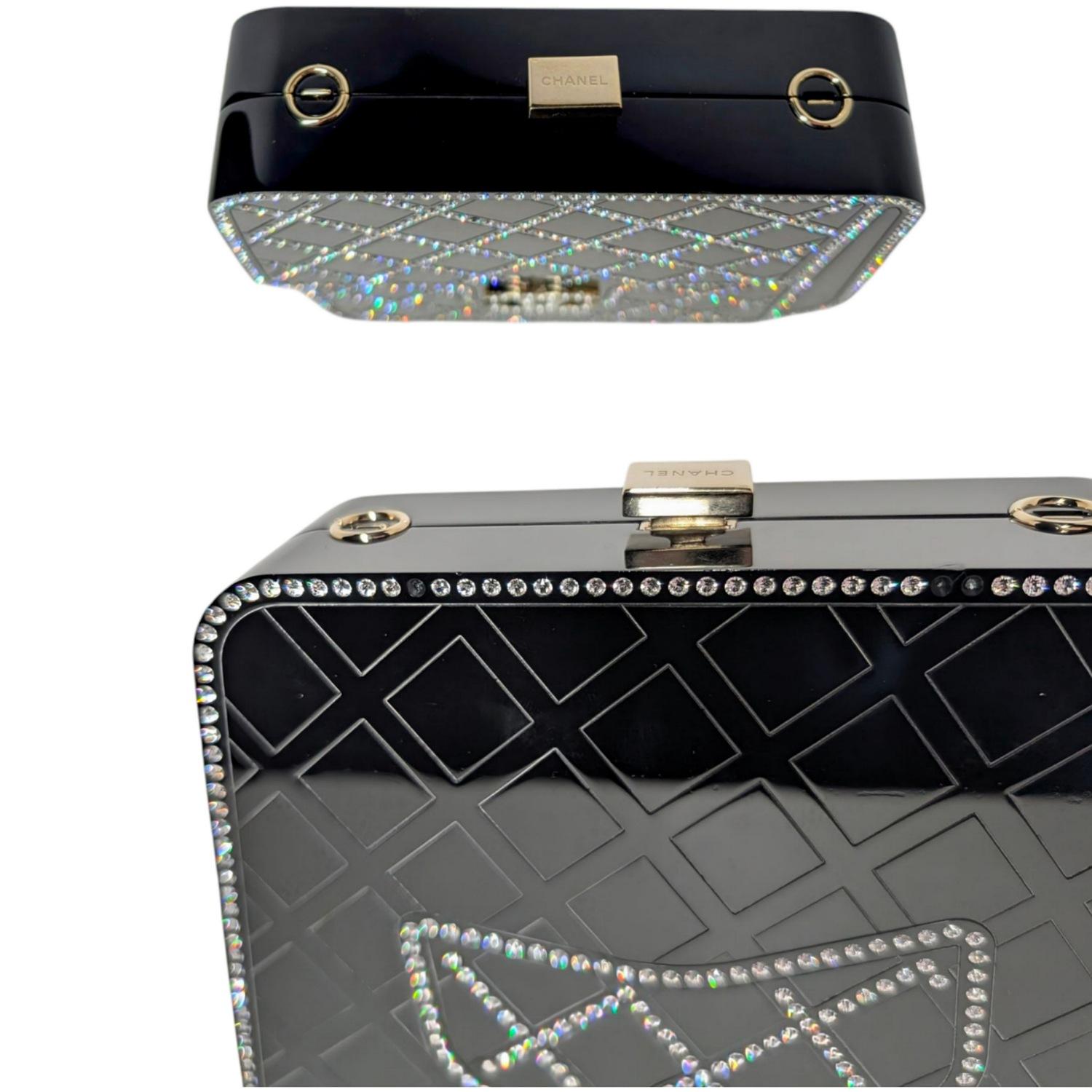 Borsa Chanel Paris-Cosmopolite Runway Crystal Crossbody in vendita 5