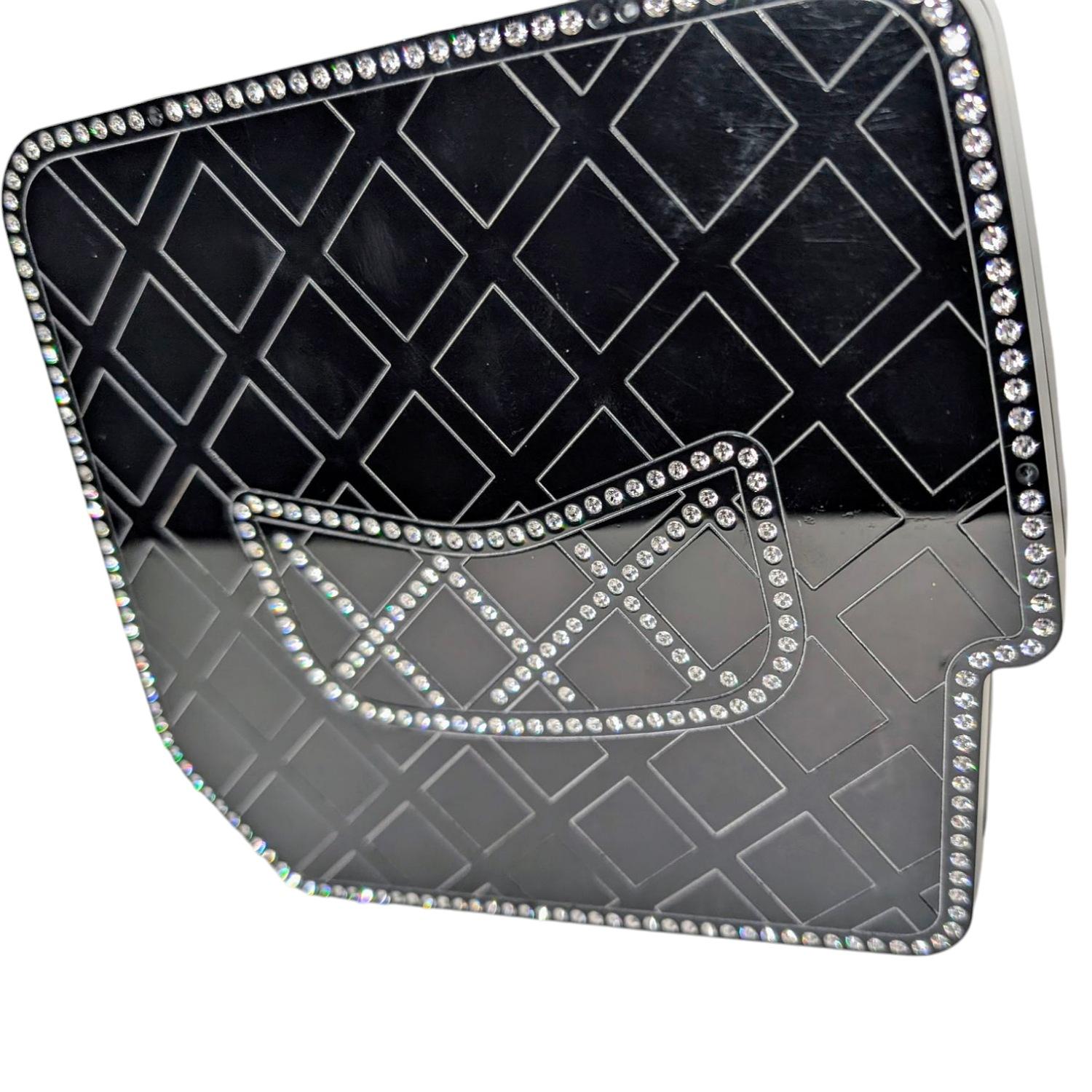 Borsa Chanel Paris-Cosmopolite Runway Crystal Crossbody in vendita 6