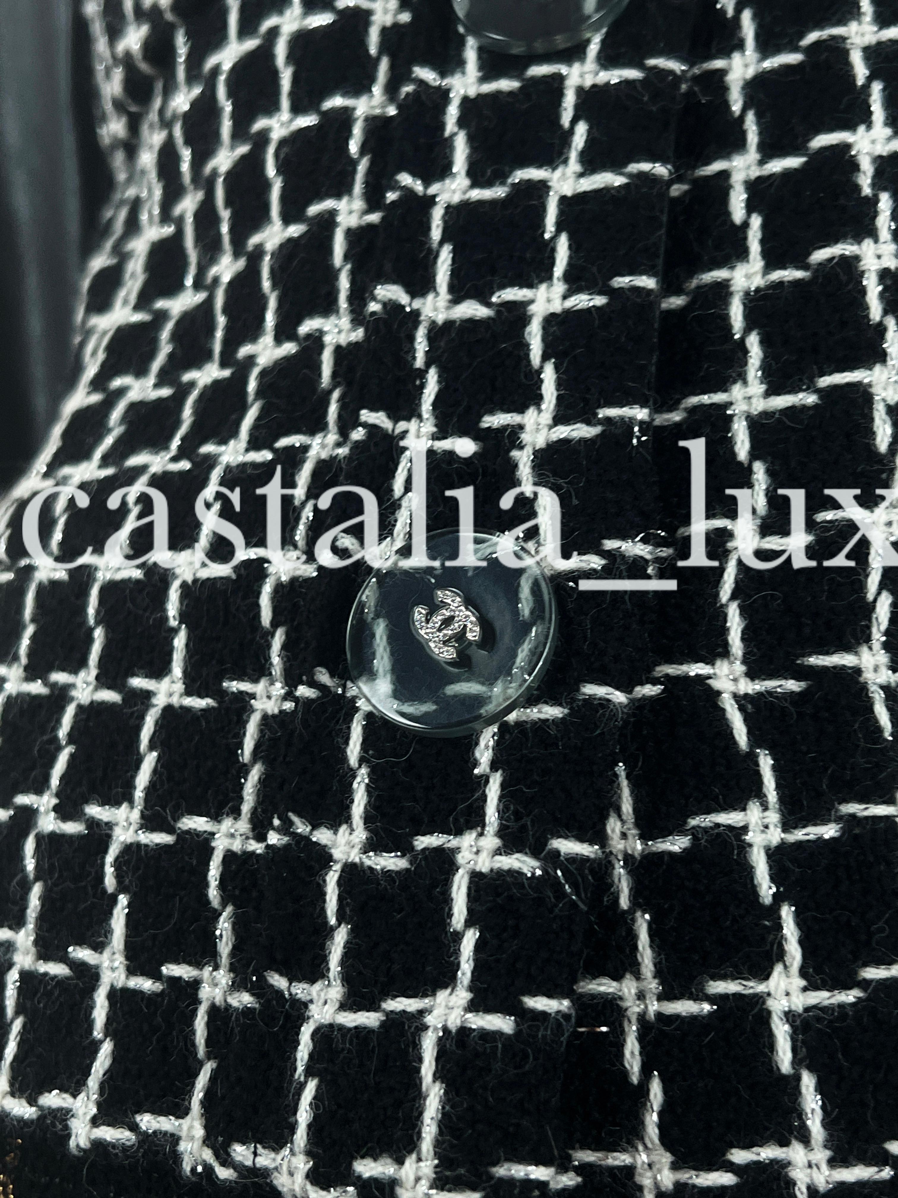 Chanel Paris / Cosmopolite Runway Jacket 3