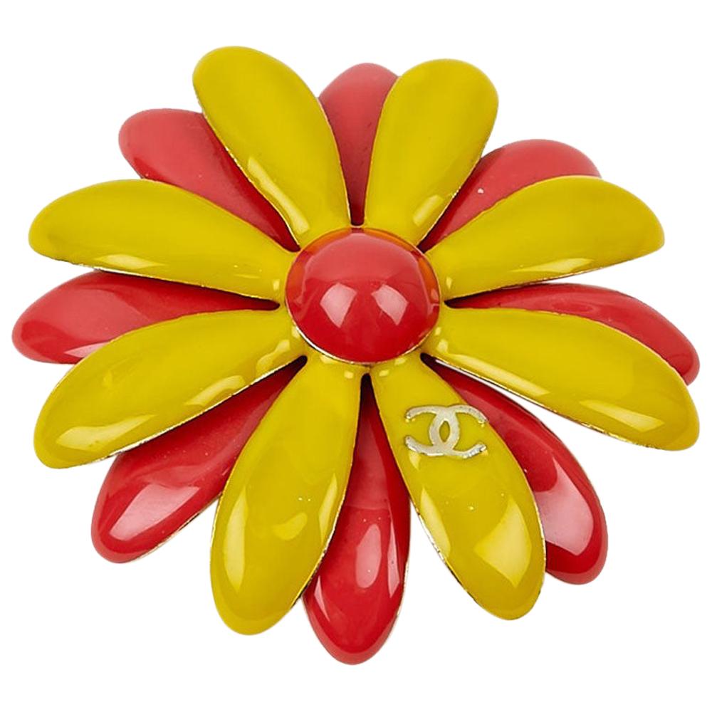 CHANEL Paris-Cuba Coral and Yellow Daisy Brooch