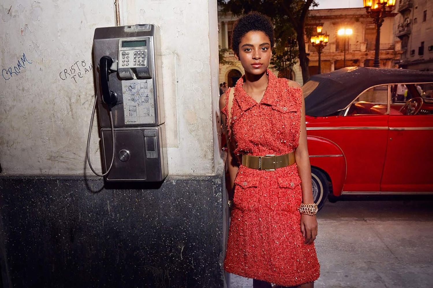 CHANEL Paris / Kuba Karmesinrotes Lesage Tweed-Kleid 34 FR im Angebot 2