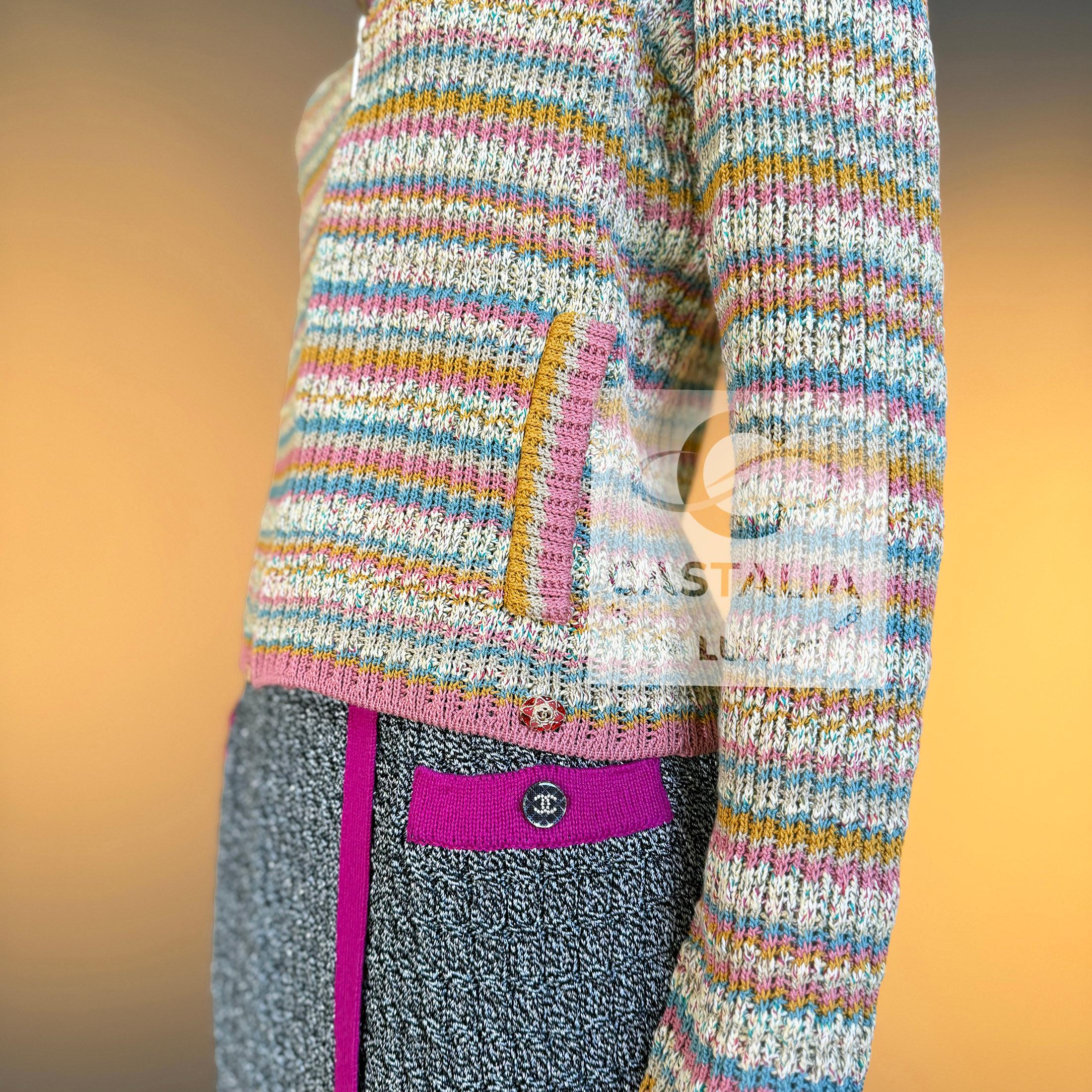 CHANEL Paris / Kuba Masterpiece Knit Biker Jacket 36 FR im Angebot 6