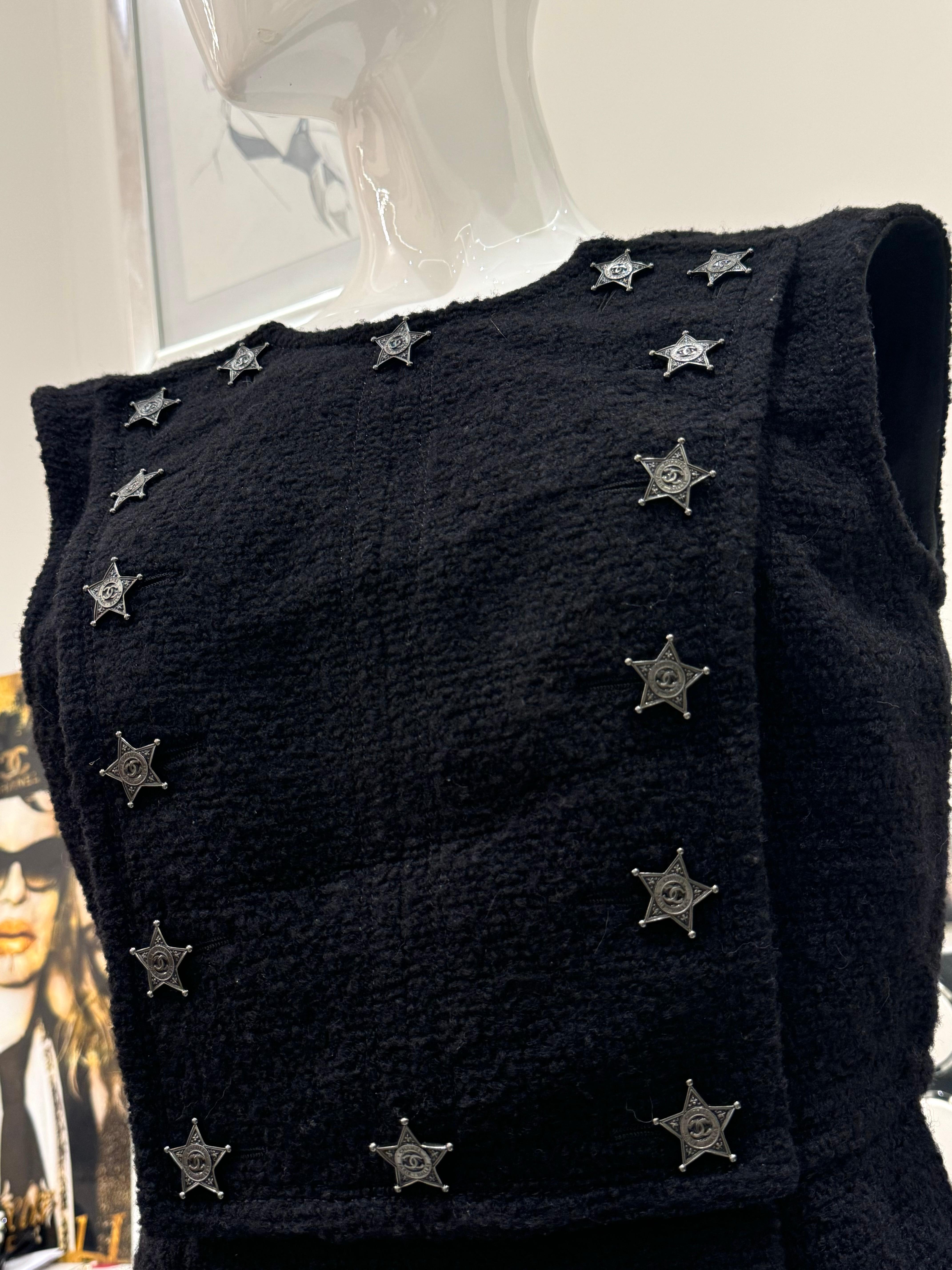 Robe sheriff stars Chanel Paris Dallas collection 2014 Pour femmes en vente
