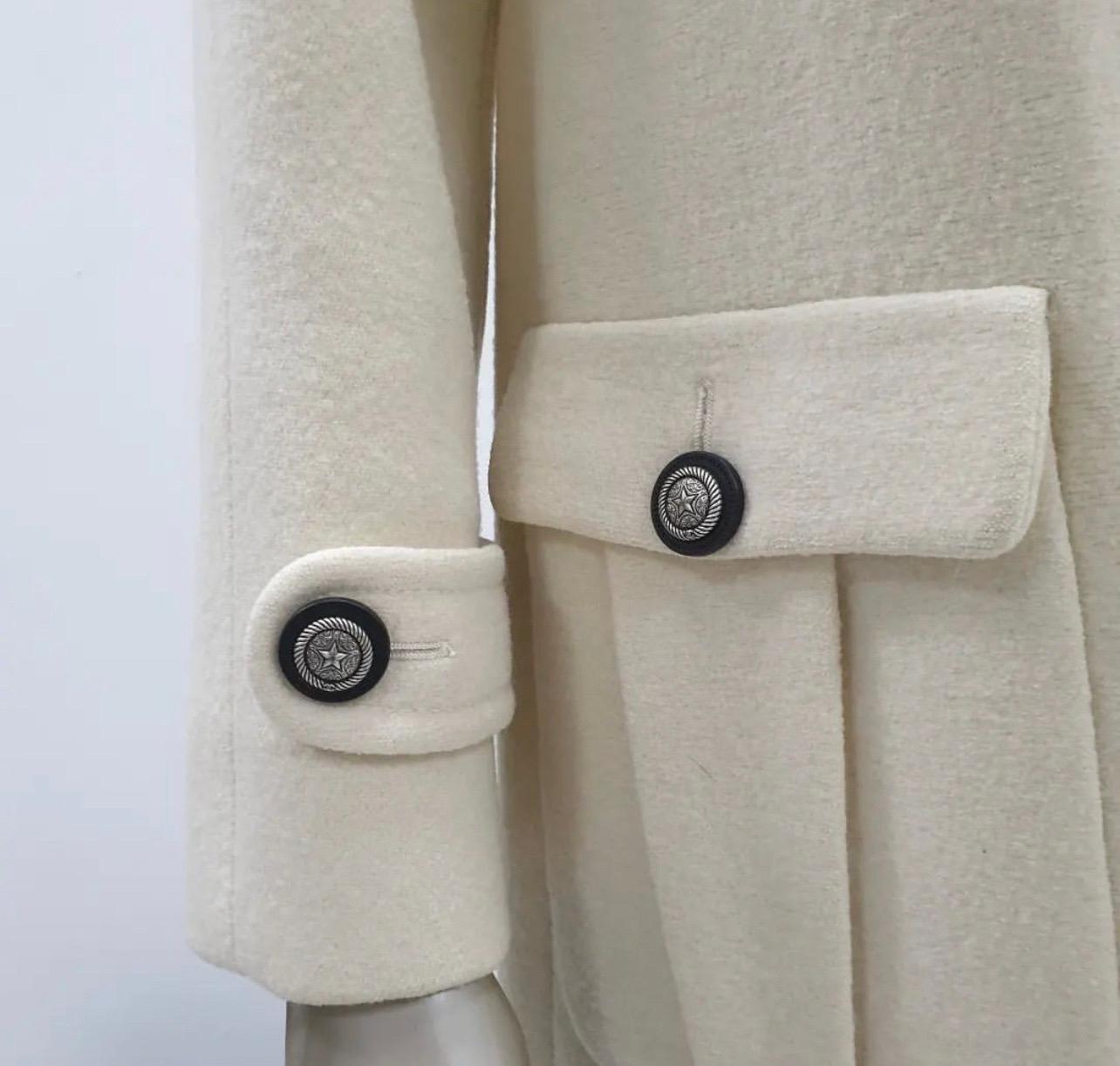 Chanel Paris Dallas Ecru Wool CC logo Buttons Coat Sz.34 1