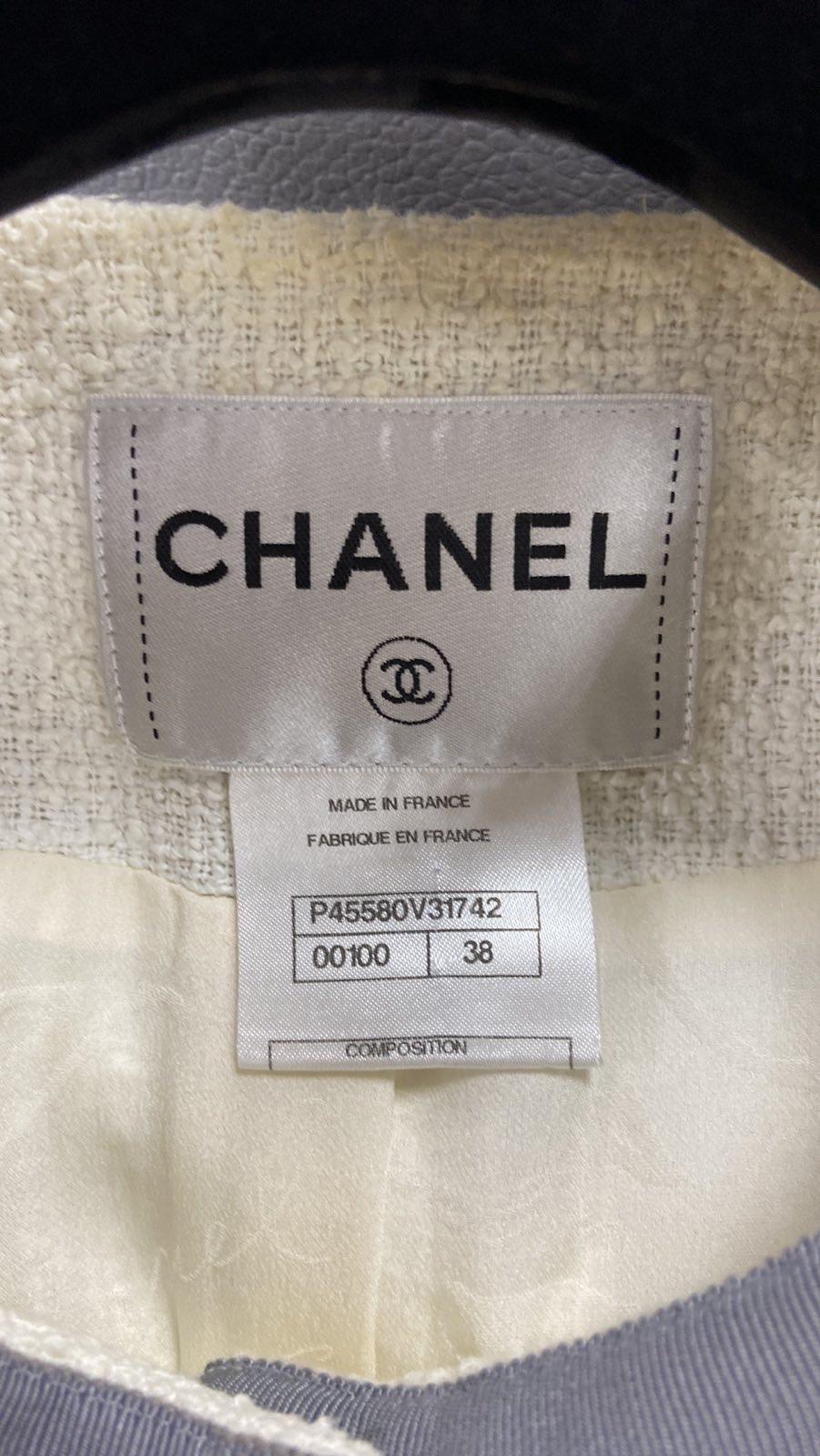 Chanel Paris Dallas White Gray Tweed Jacket Blazer 2
