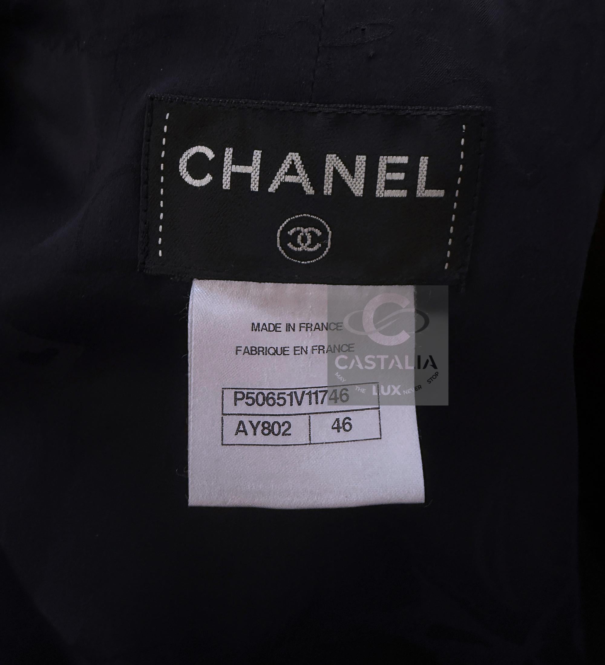 CHANEL Paris / Dubai CC Gripoix Knöpfe Tweed Jacke Kleid 46 FR im Angebot 7