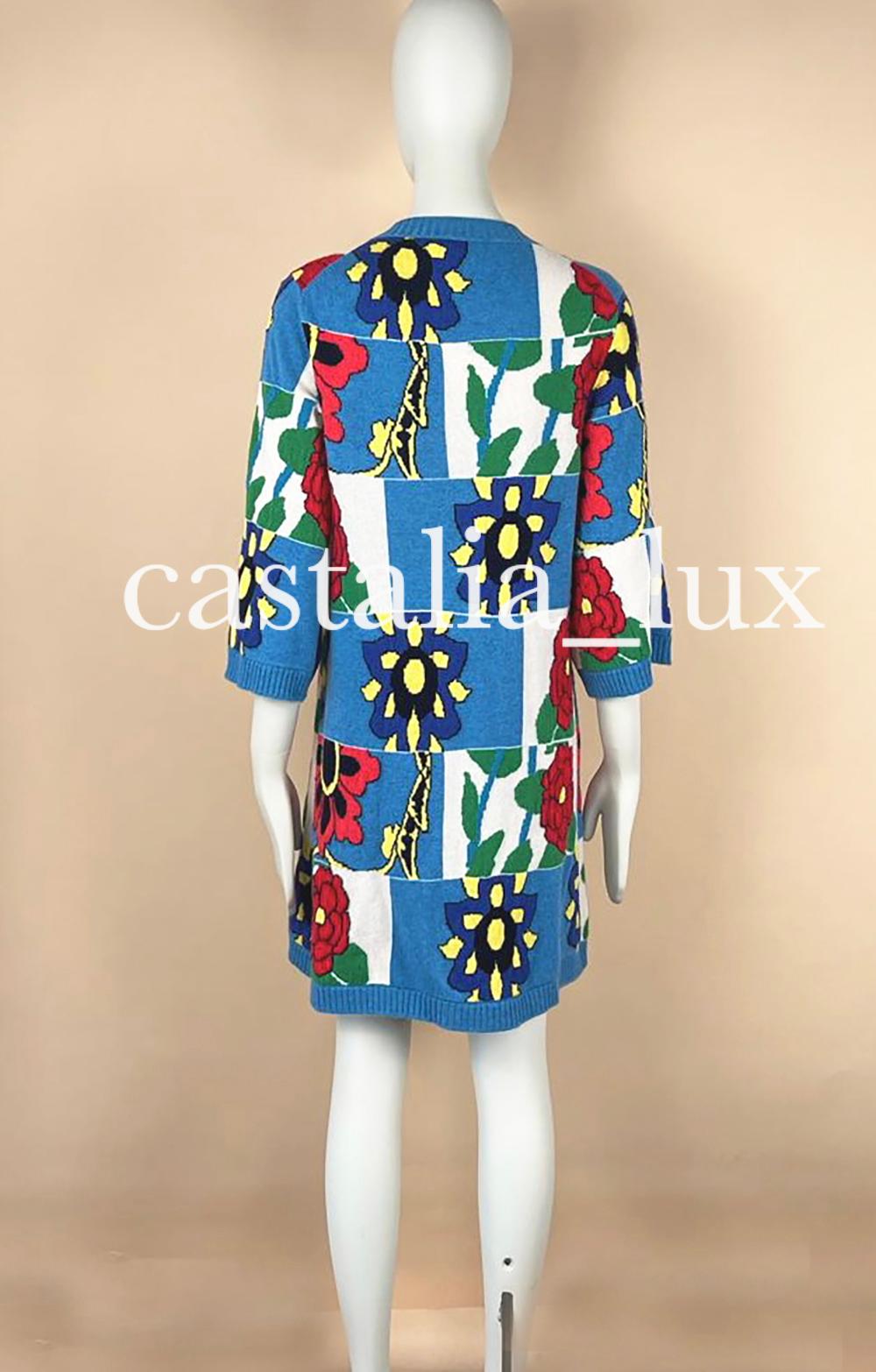 Chanel Paris / Dubai Jewel Buttons Cashmere Cardigan For Sale 8