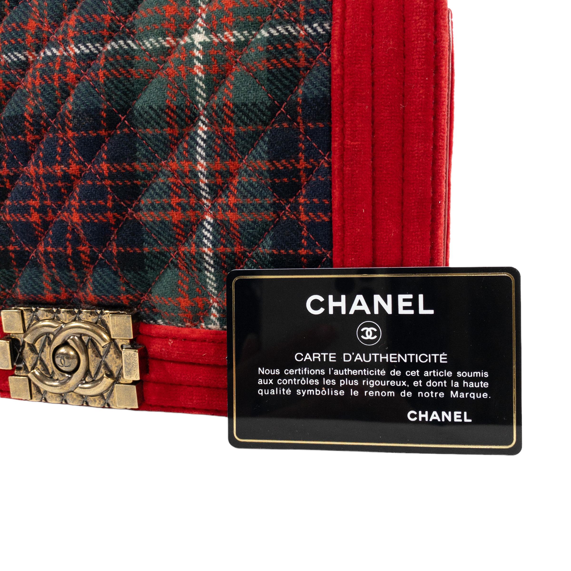 Chanel Paris Edinburgh Boy Old Medium Bag For Sale 5