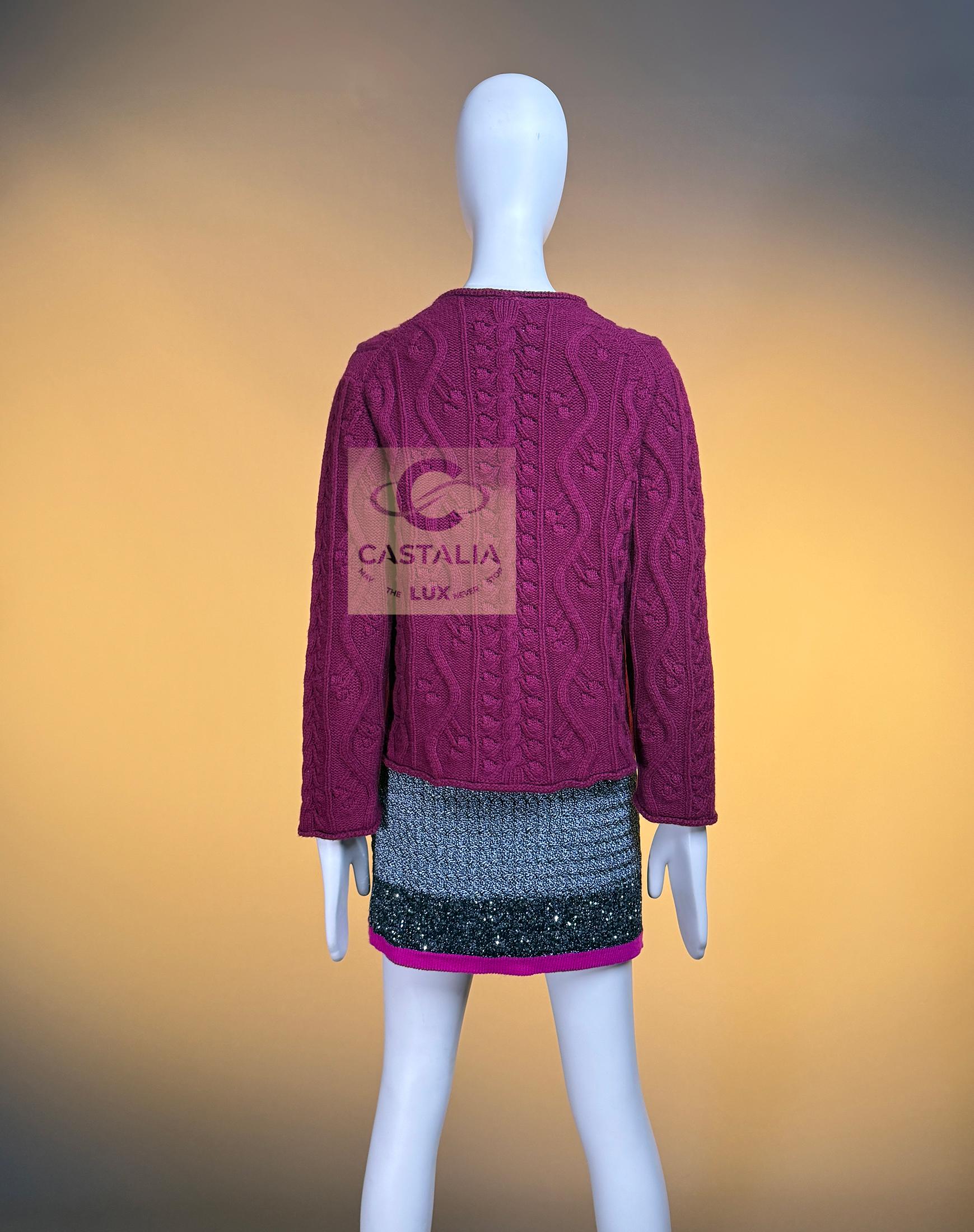 CHANEL París / Edimburgo Chaqueta de cachemira con broche de cardo 40 FR en venta 10